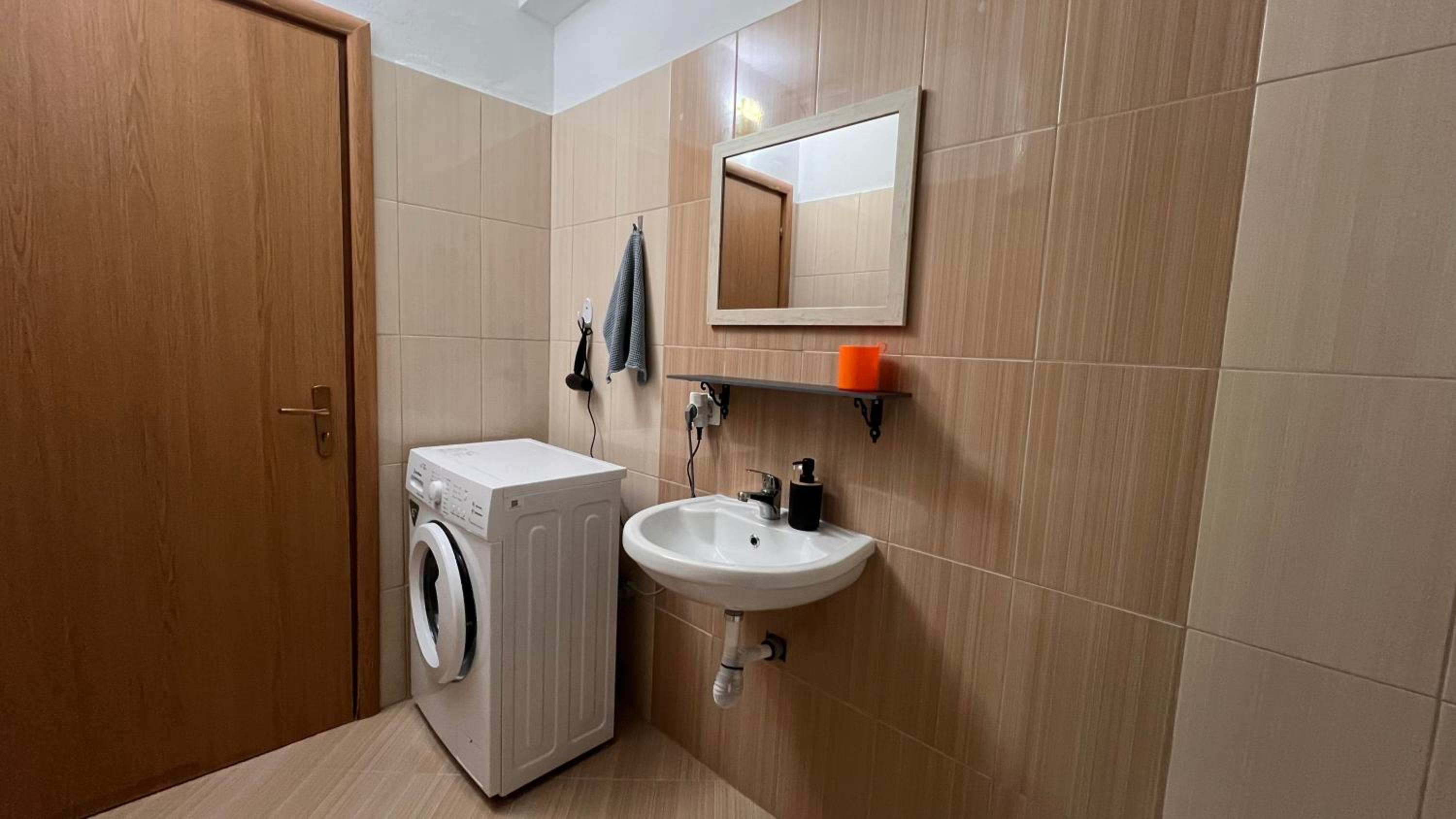 Mire Apartment