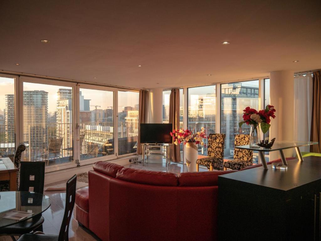 Excel Stunning 3 Bedrooms