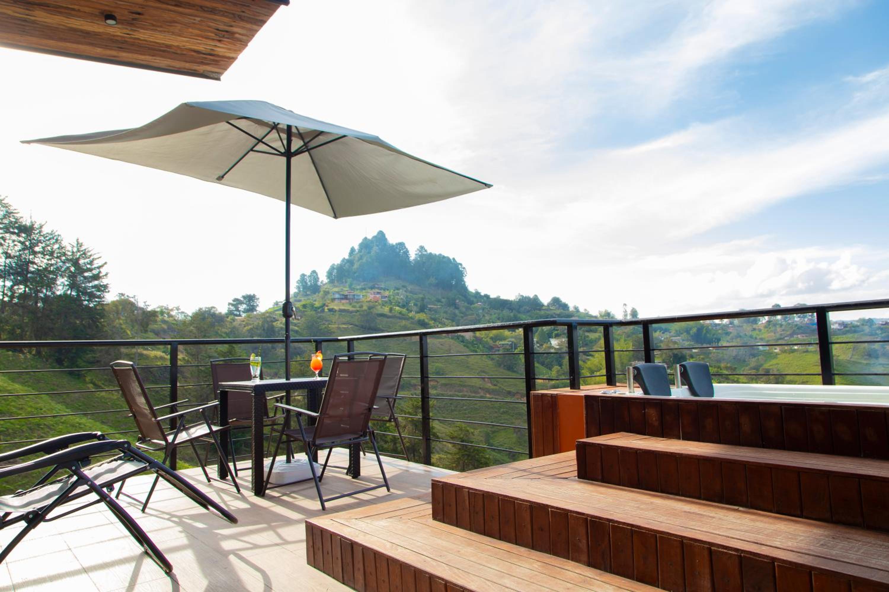 Glamping en Guatape Wifi Jacuzzi