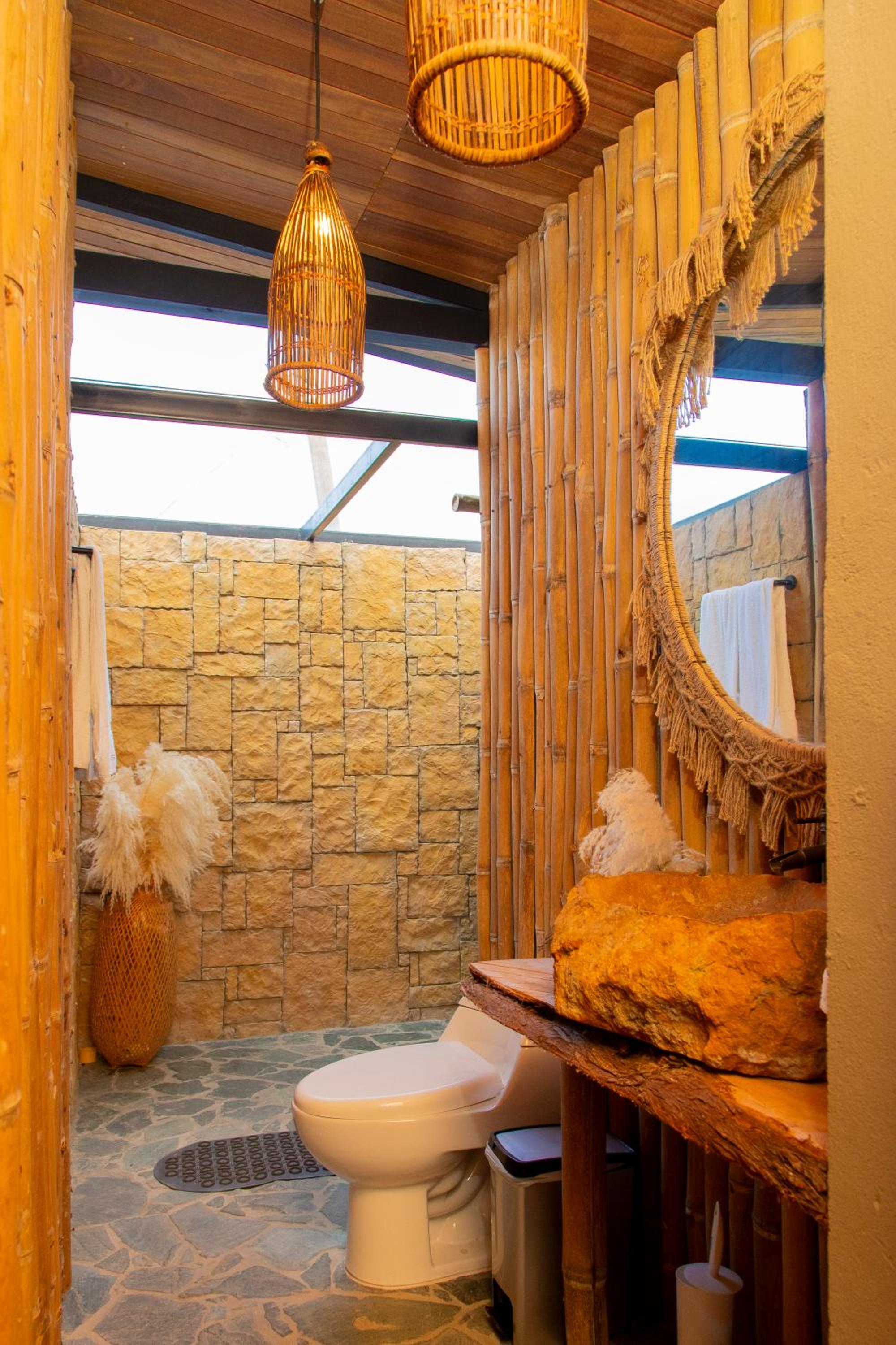 Glamping en Guatape Wifi Jacuzzi