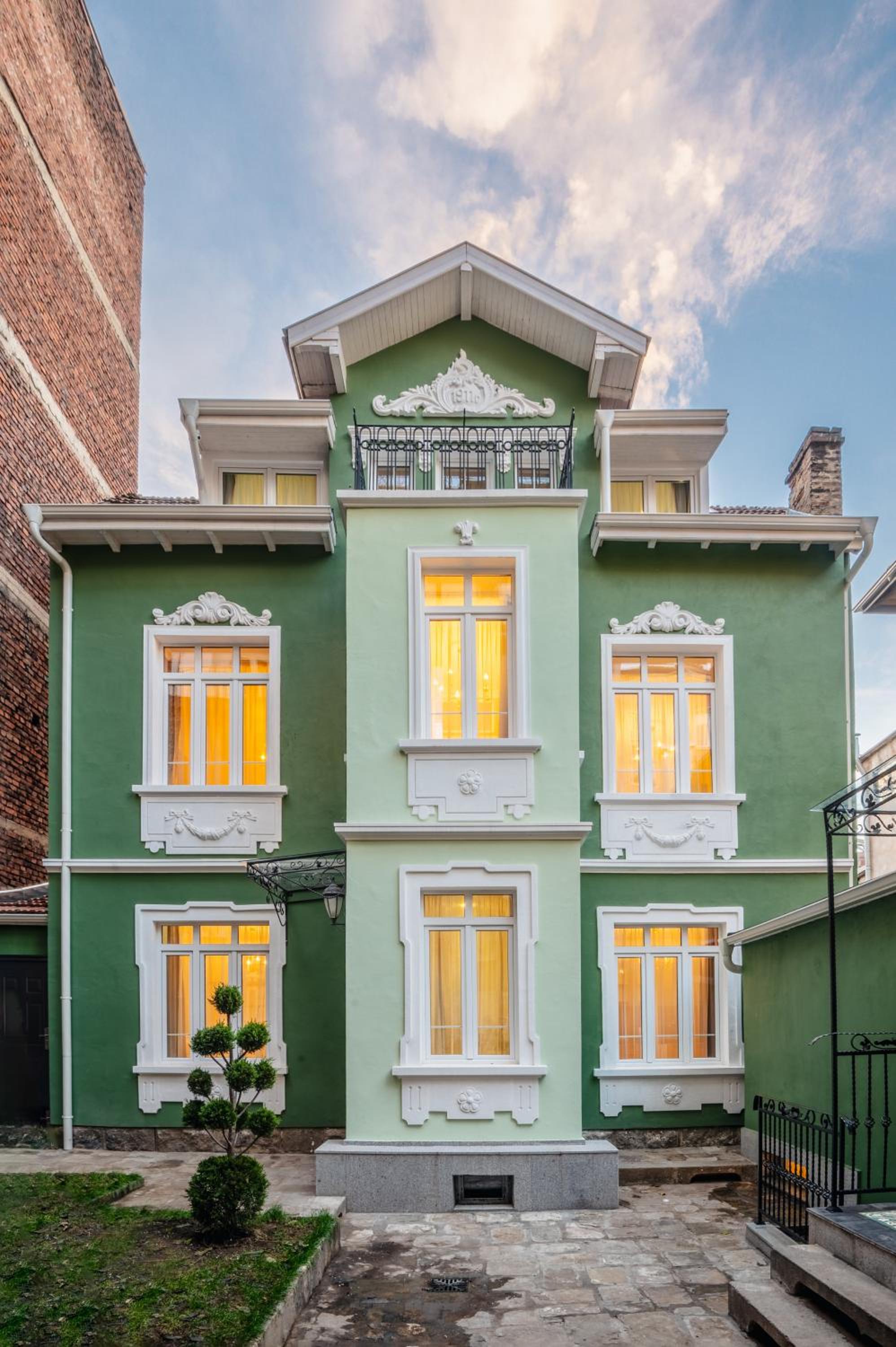 Serdika Old City House