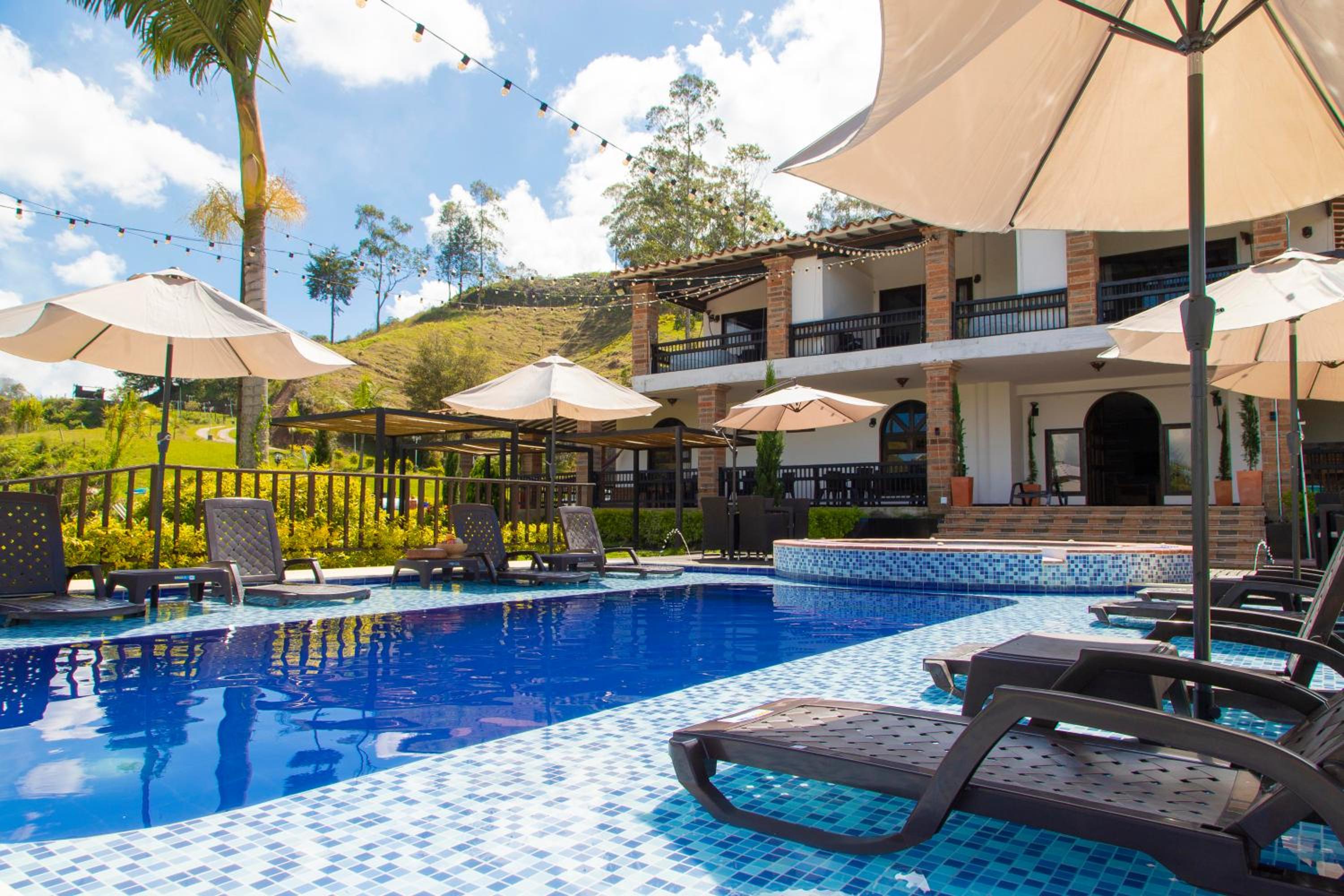 Glamping en Guatape Wifi Jacuzzi