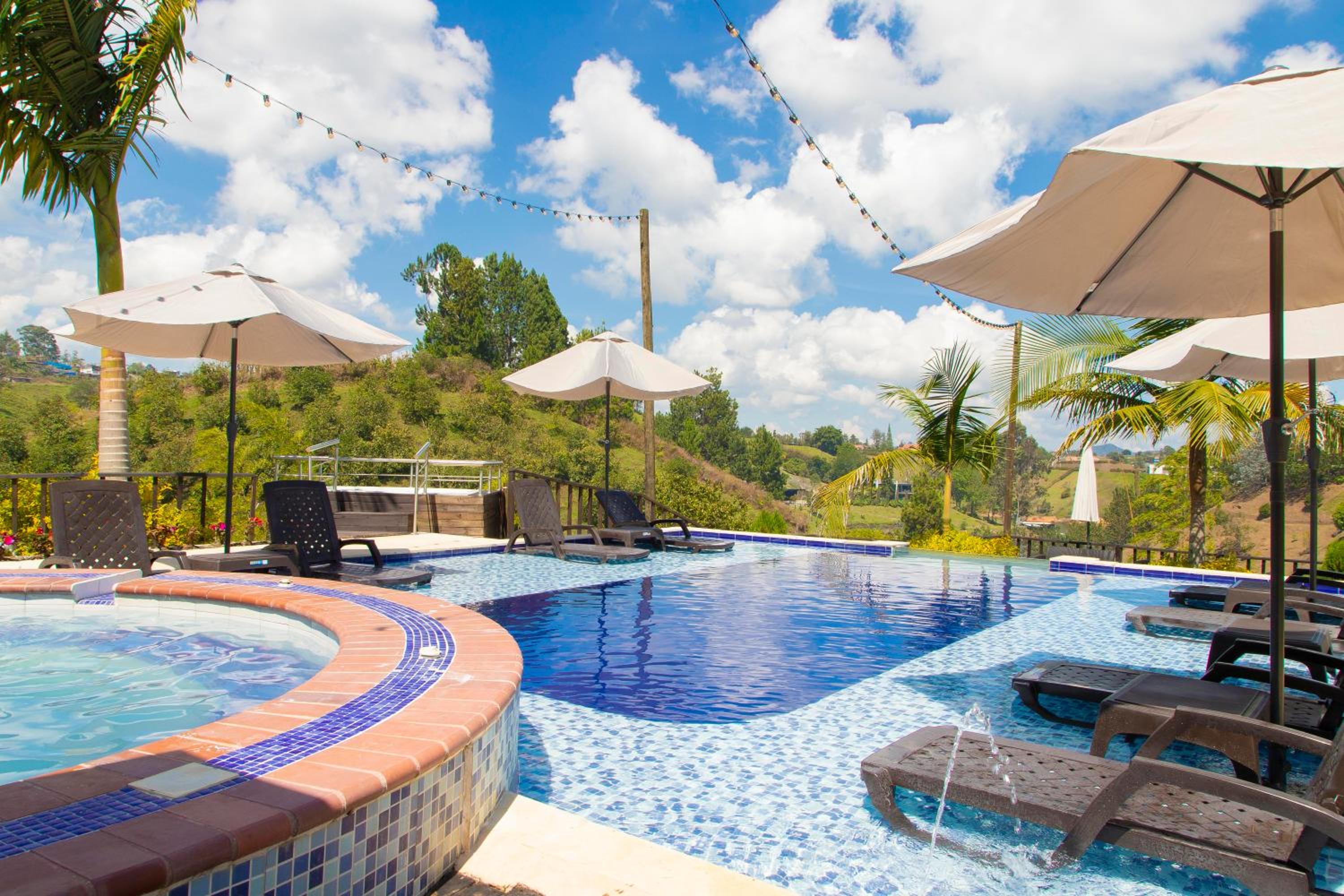 Glamping en Guatape Wifi Jacuzzi