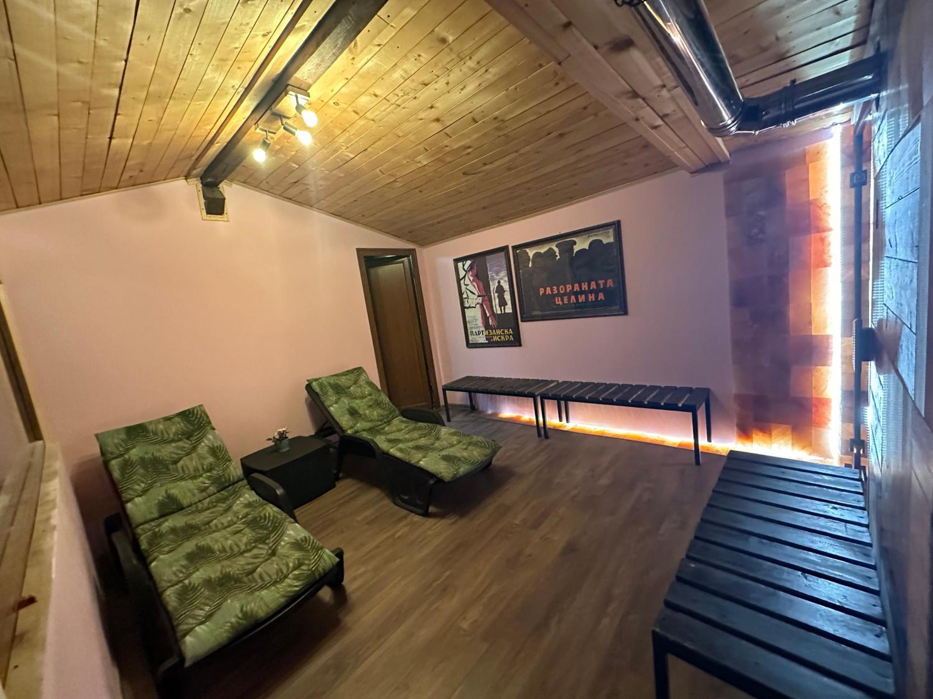 Villa Le Cinema
