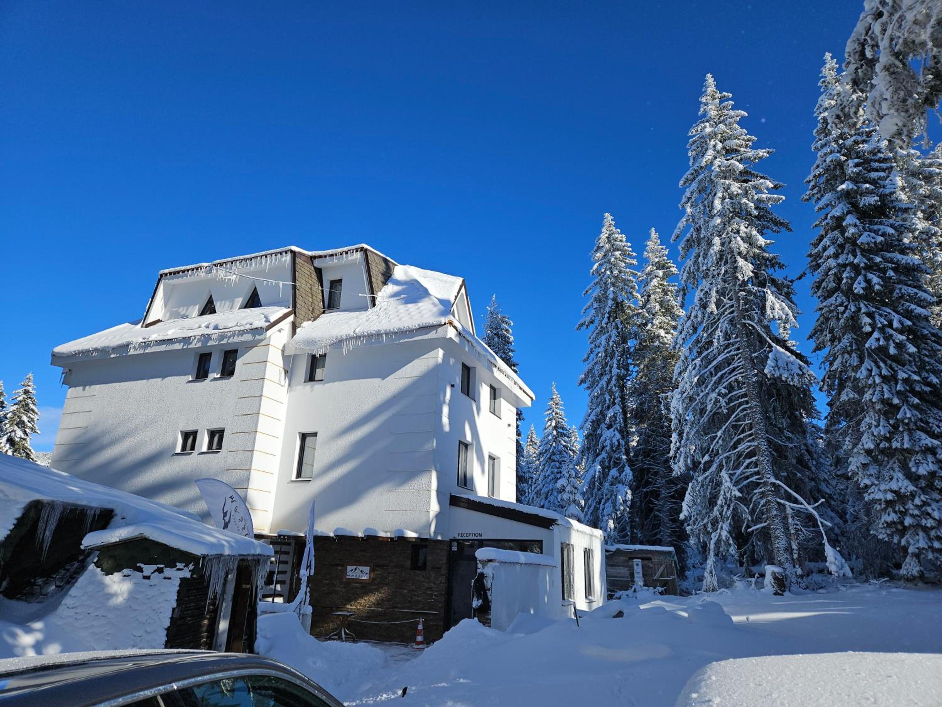MASSIV Kopaonik centar lux apartmani