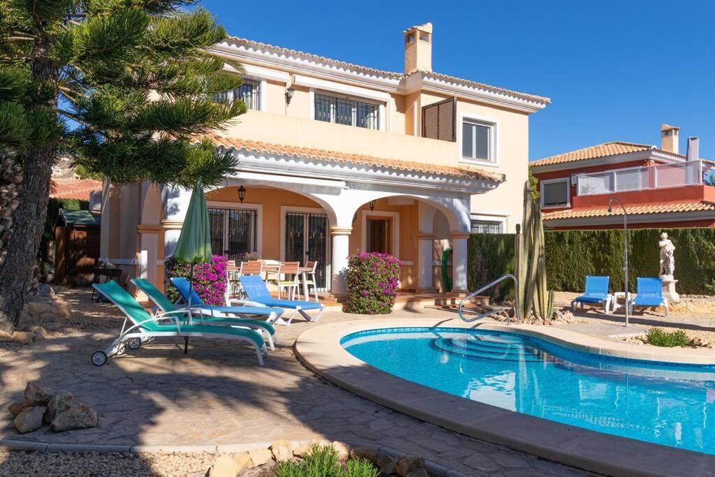Villa Henri spacious 6P villa with private pool view 2