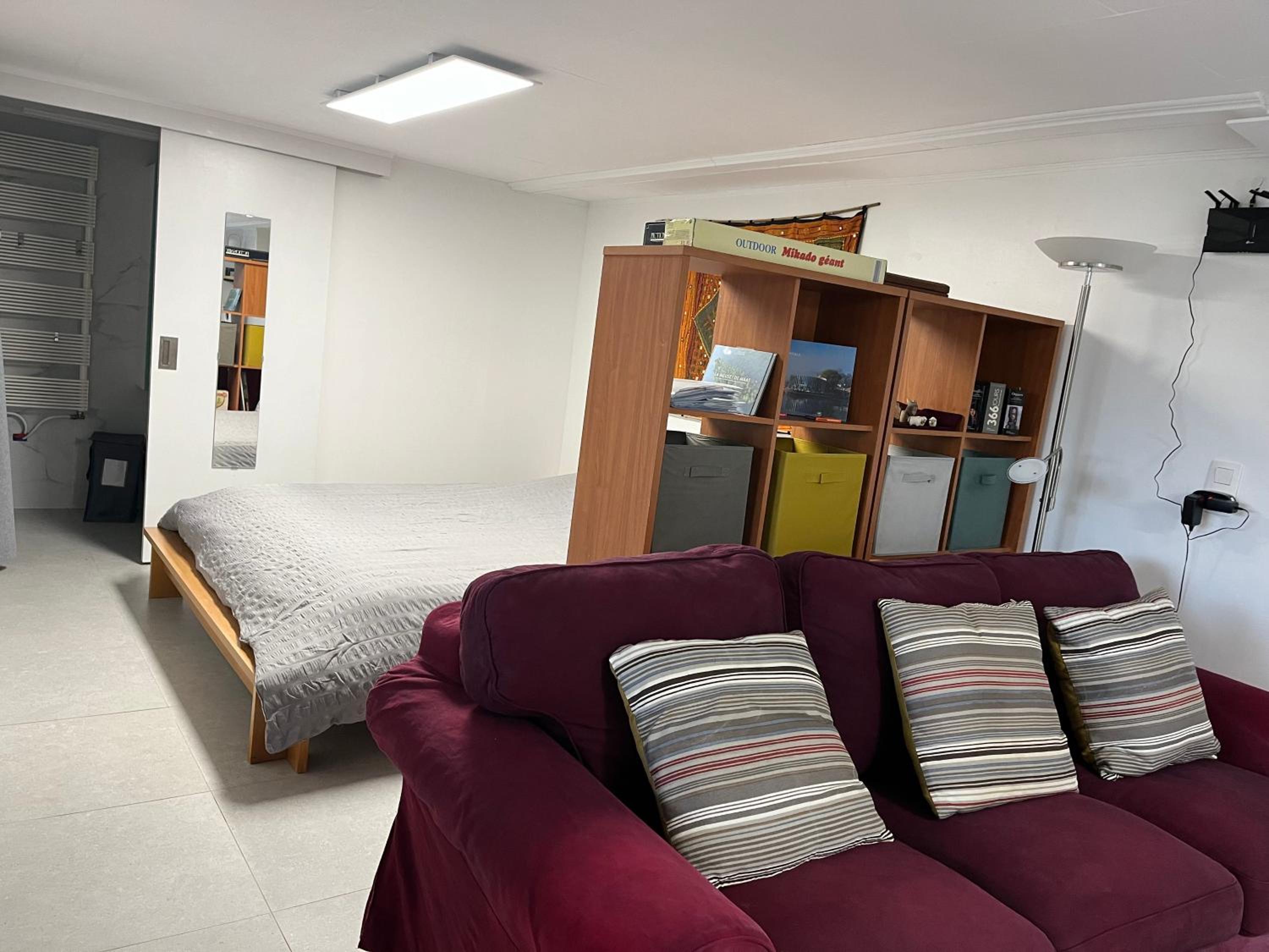 Studio renové rdc terrasse wépion (Namur)