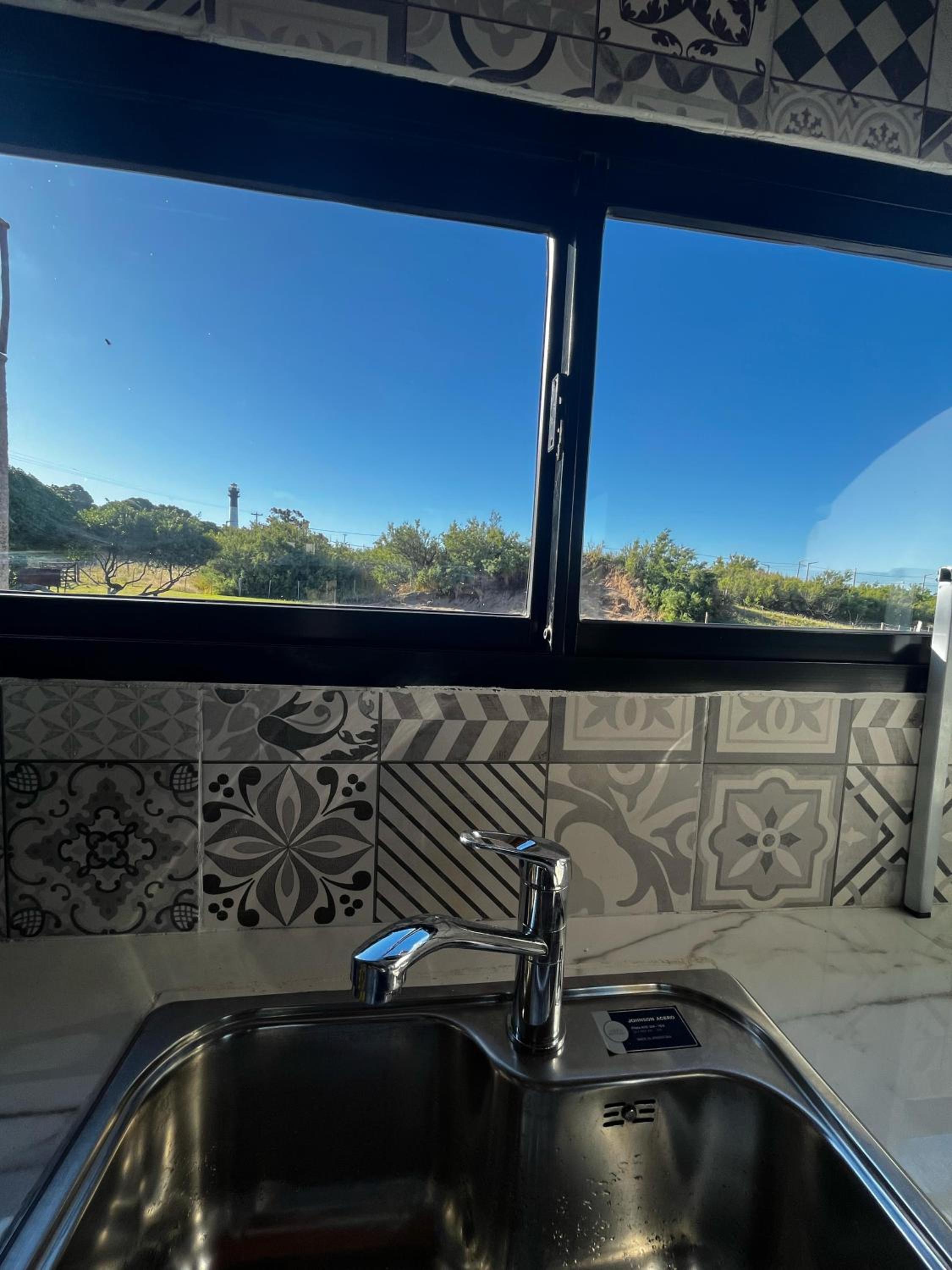 Casa a estrenar 450 metros de la playa