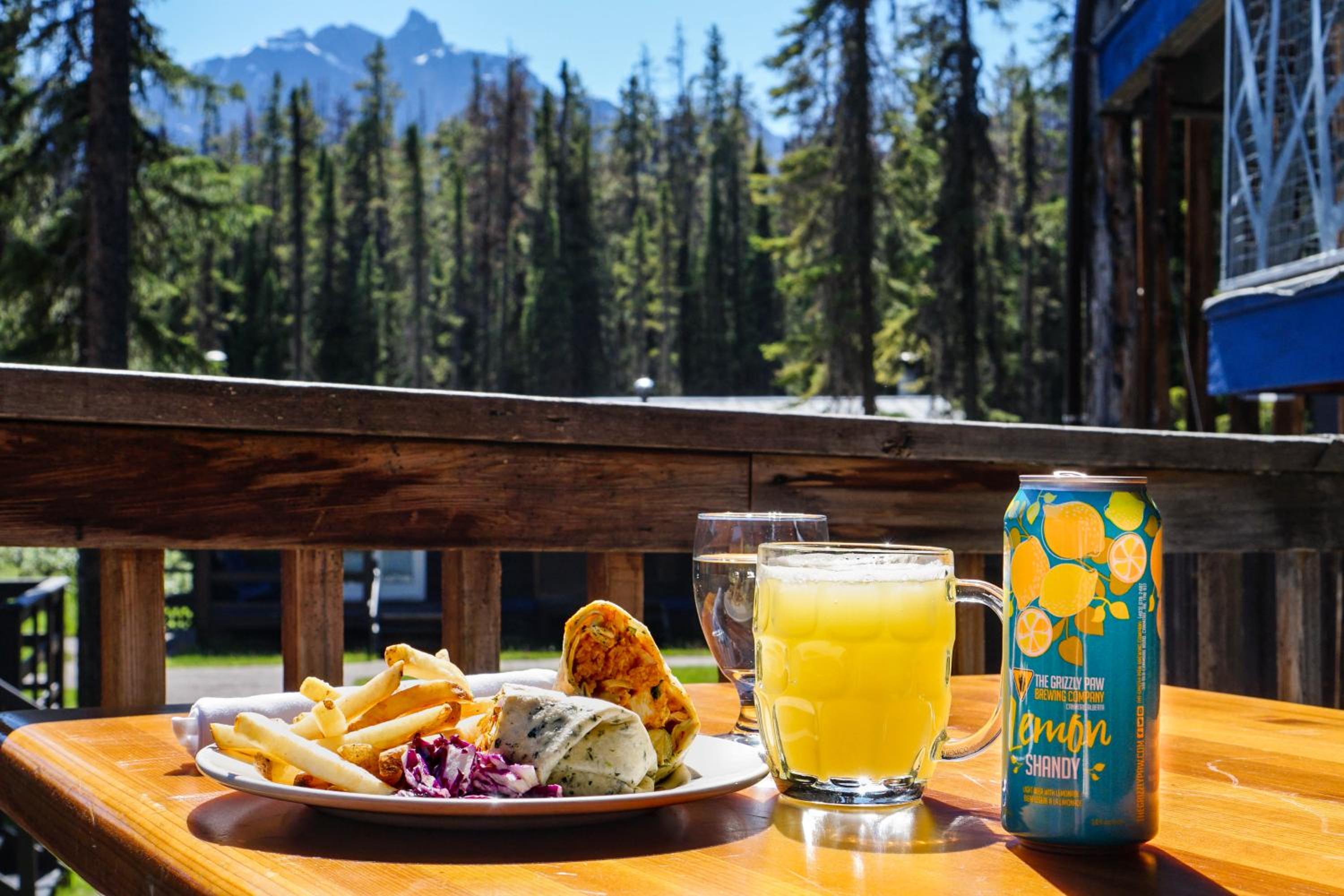 Jasper Vacations - Sunwapta Falls Rocky Mountain Lodge - Property Image 11