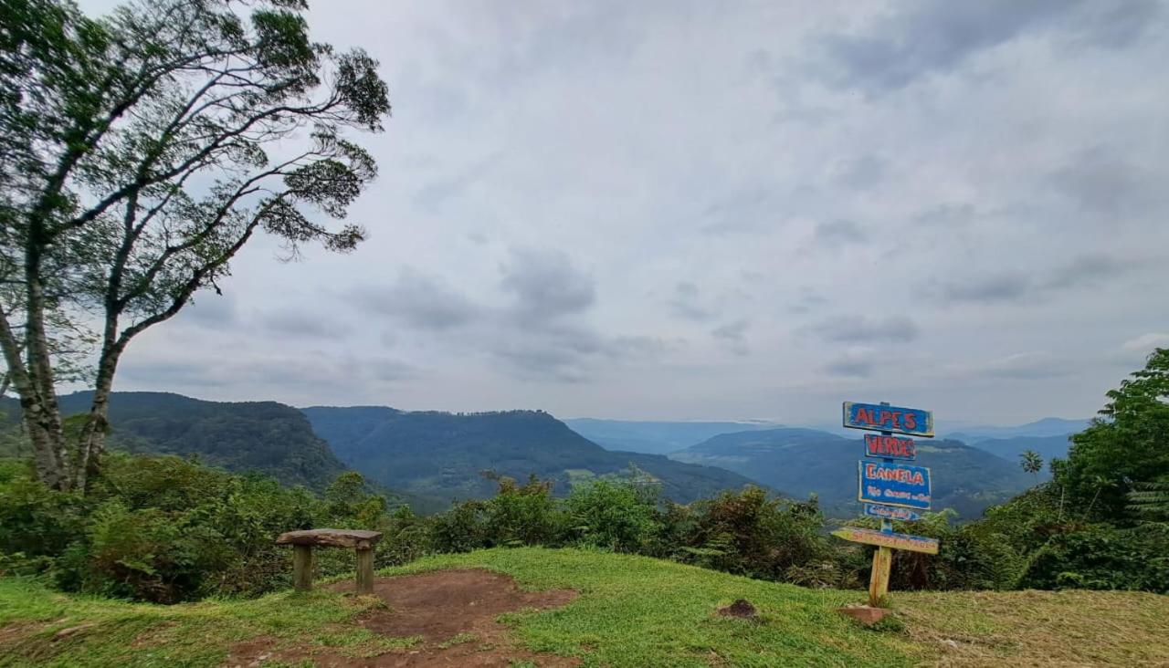 Suíte Master vista vale em Canela