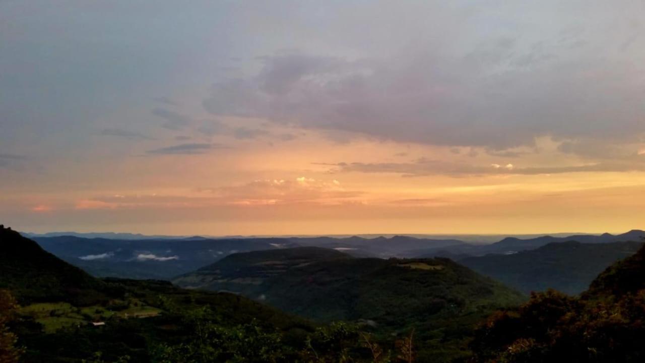 Suíte Master vista vale em Canela