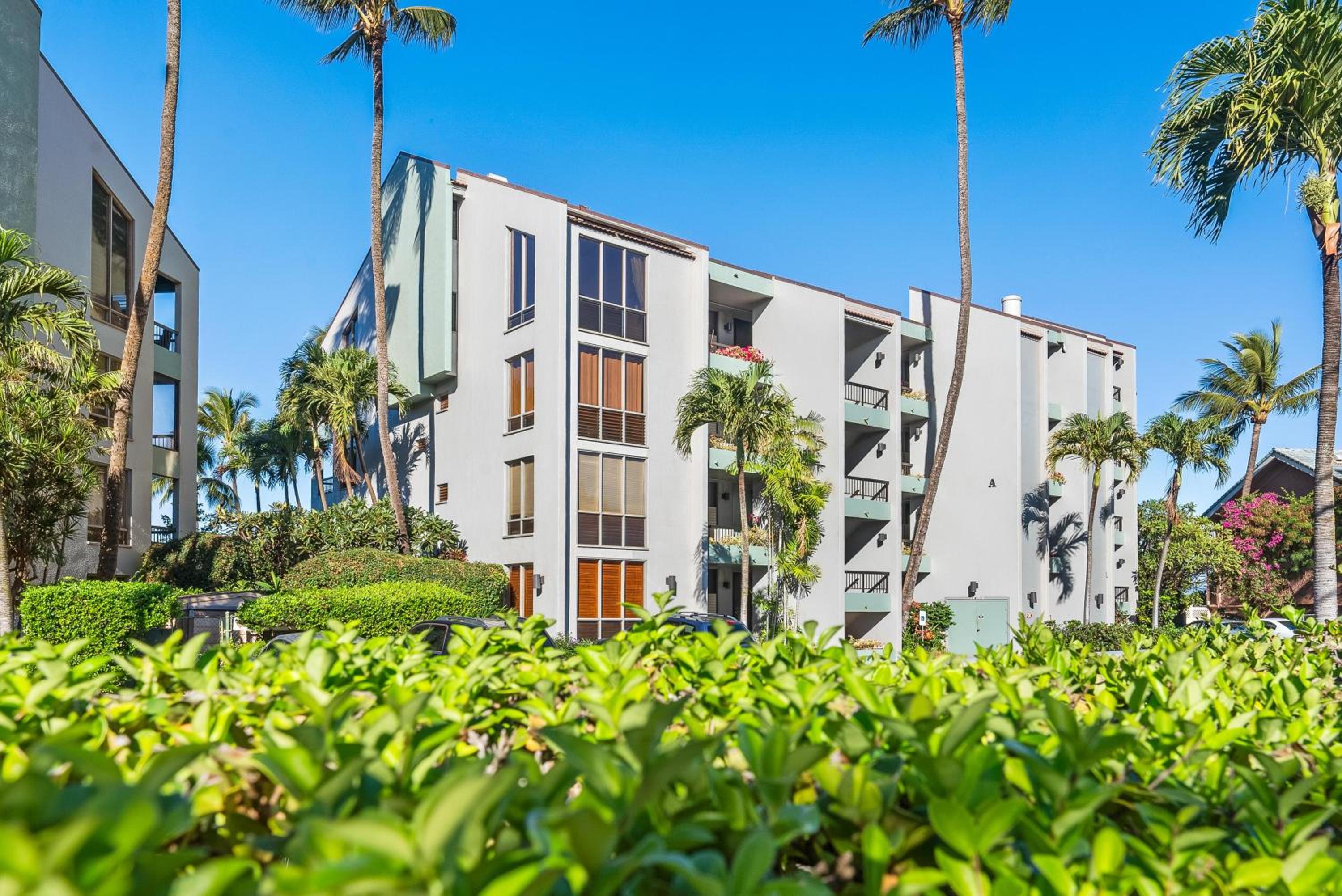 Hale Mahina A202 · HM A202 OceanFront Condo on Sandy Beach w Poo
