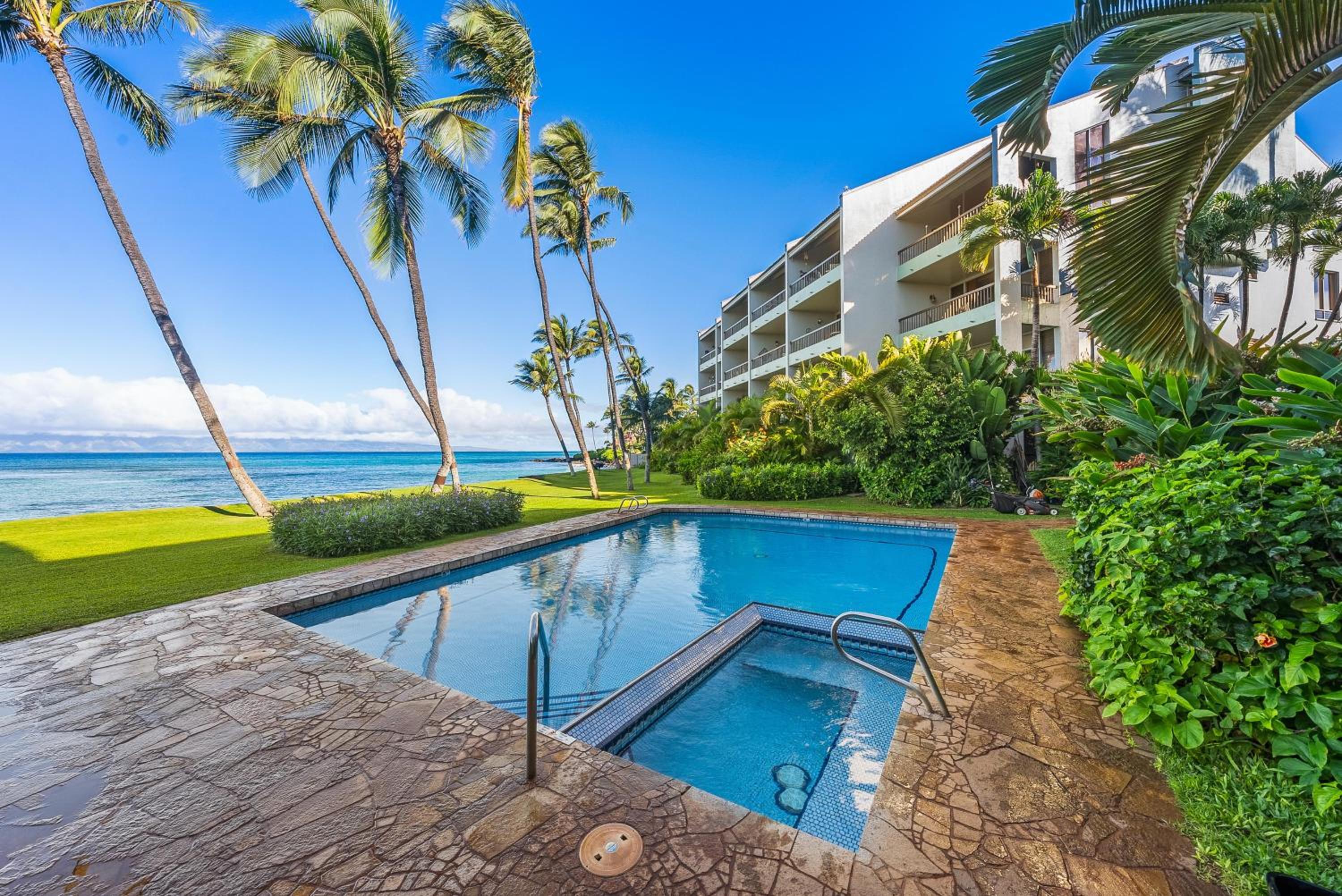 Hale Mahina A202 · HM A202 OceanFront Condo on Sandy Beach w Poo