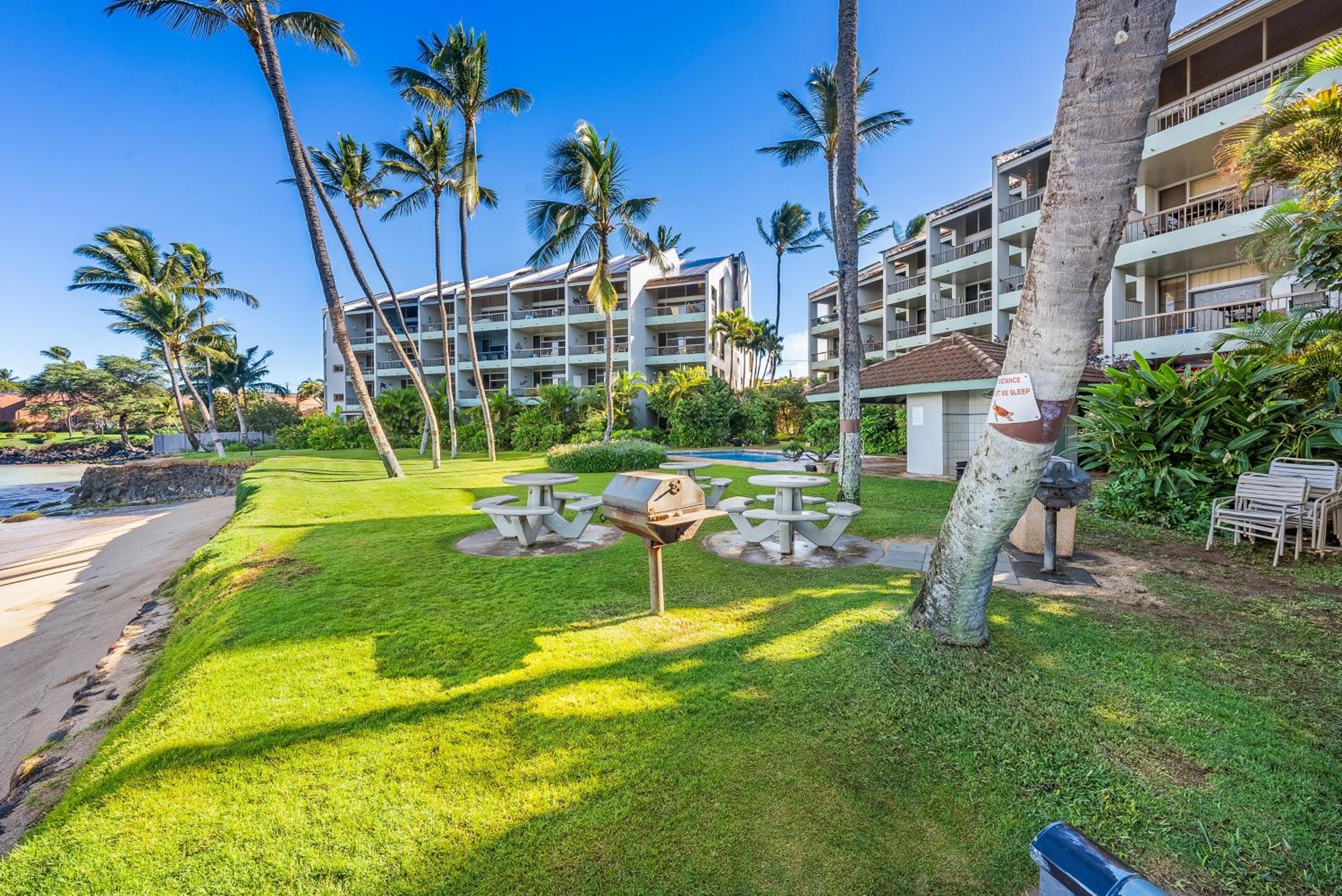 Hale Mahina A202 · HM A202 OceanFront Condo on Sandy Beach w Poo