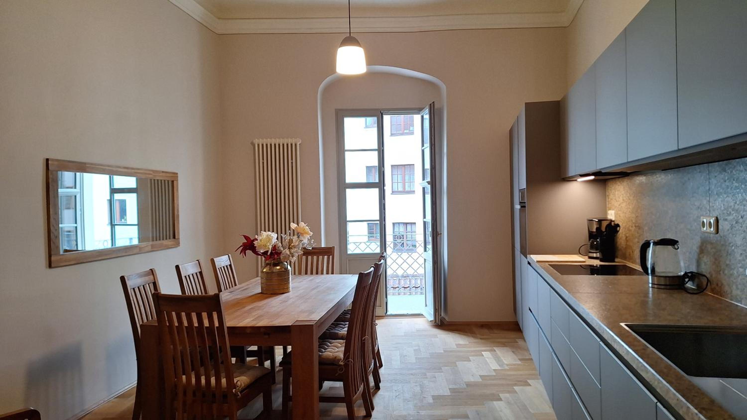 Stadtpalais Familien-Suite 4 Zimmer mit Galerie maximal 6 Personen