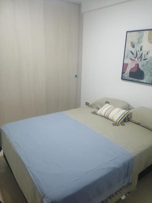 ALQUILO''APARTAMENTO COMPLETO con ZONA PRIVADA SOCIAL BARBECUE BBQ'' para FAMILIAS-3 HABITACION-2 duchas