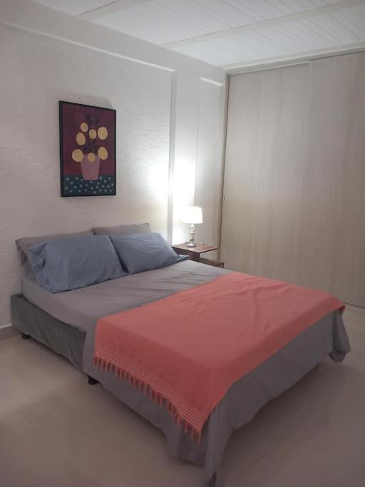 ALQUILO''APARTAMENTO COMPLETO con ZONA PRIVADA SOCIAL BARBECUE BBQ'' para FAMILIAS-3 HABITACION-2 duchas