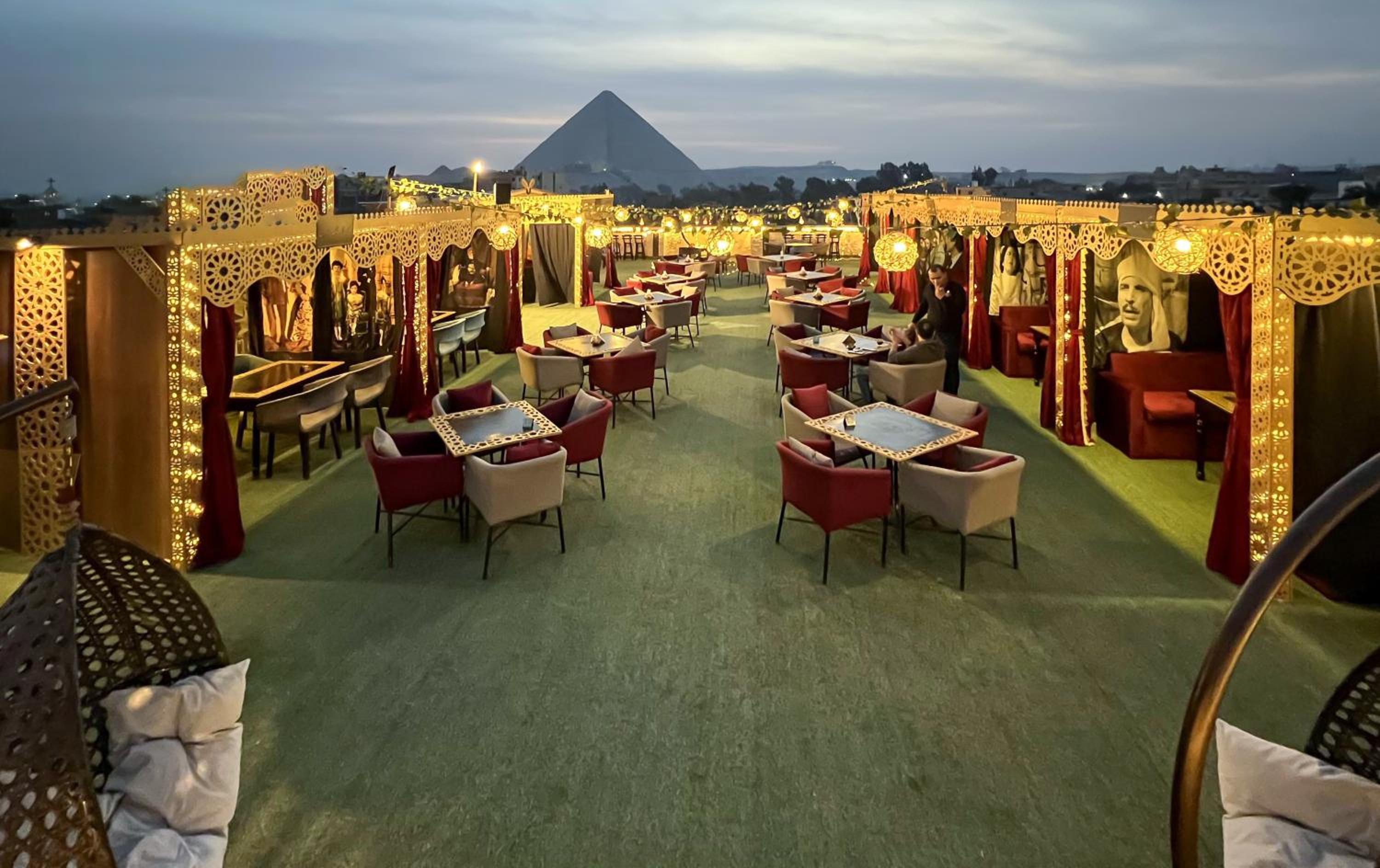 King Cheops Inn - Pyramid View