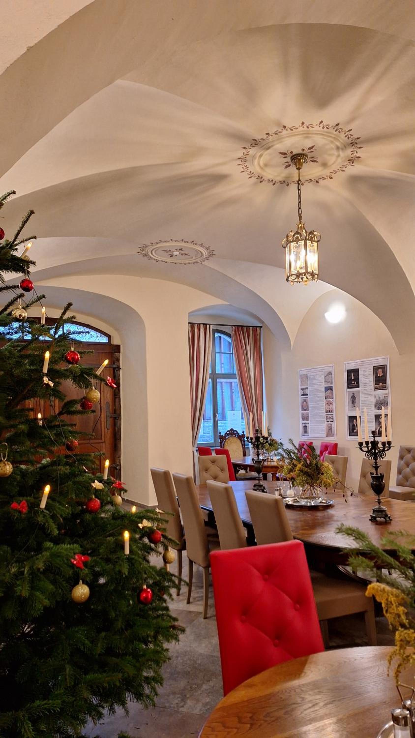 Stadtpalais Familien-Suite 4 Zimmer mit Galerie maximal 6 Personen