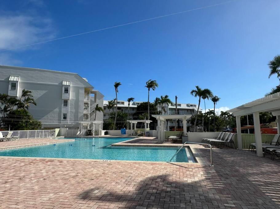 Captiva Bayside Villas 1 Bedroom 2 Bath - sleep 4 view 3