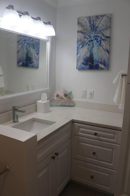 Captiva Bayside Villas 1 Bedroom 2 Bath - sleep 4 view 4