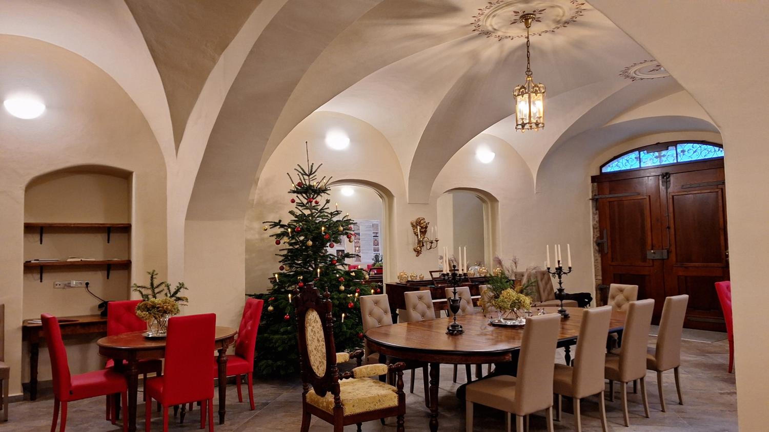 Stadtpalais Bellevue-Suite 3- Zimmer- Maisonettewohnung mit Dachterrasse maximal 4 Personen