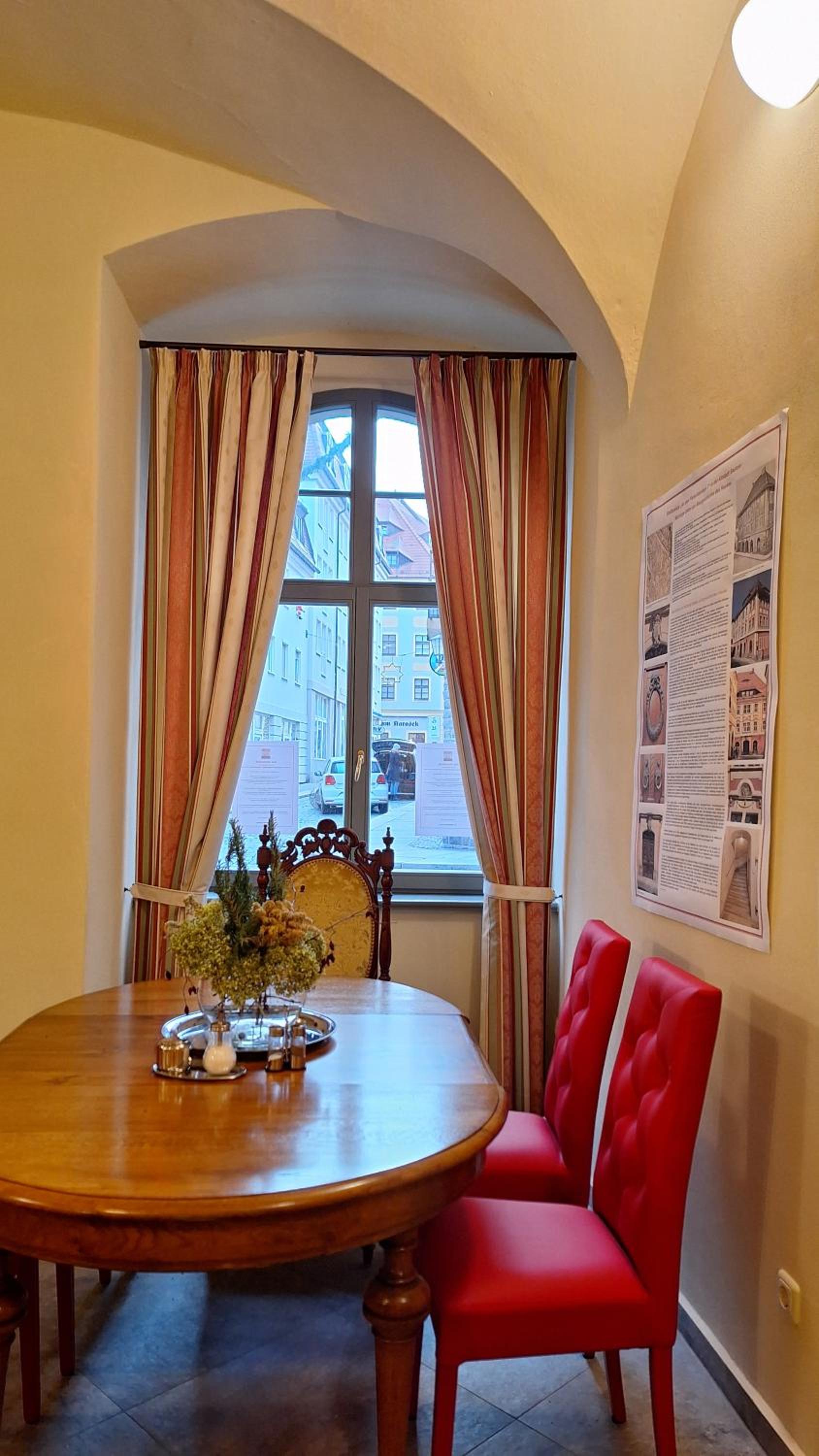 Stadtpalais Bellevue-Suite 3- Zimmer- Maisonettewohnung mit Dachterrasse maximal 4 Personen