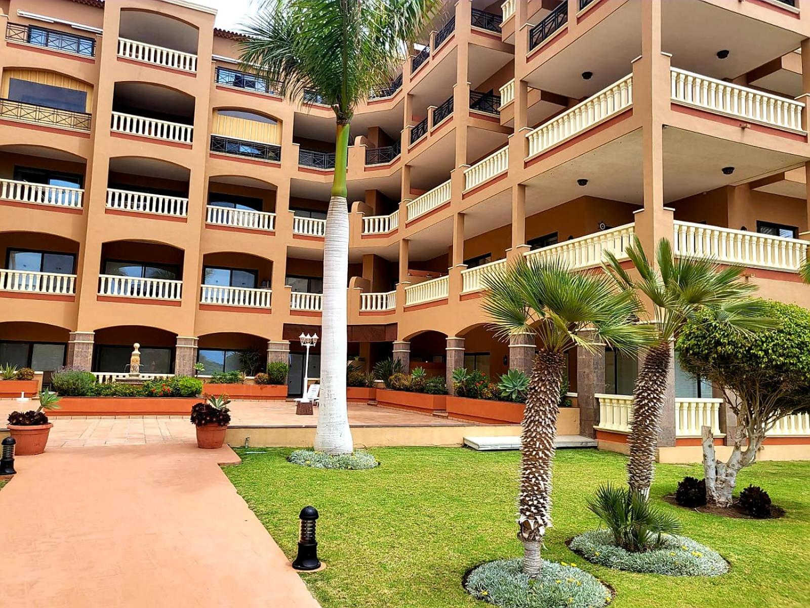 El Nautico Coral Suite - Oceanview Escape