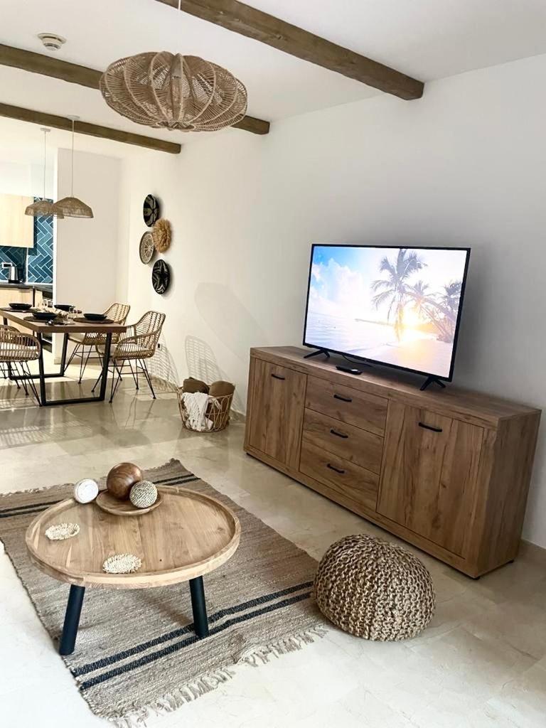 El Nautico Coral Suite - Oceanview Escape