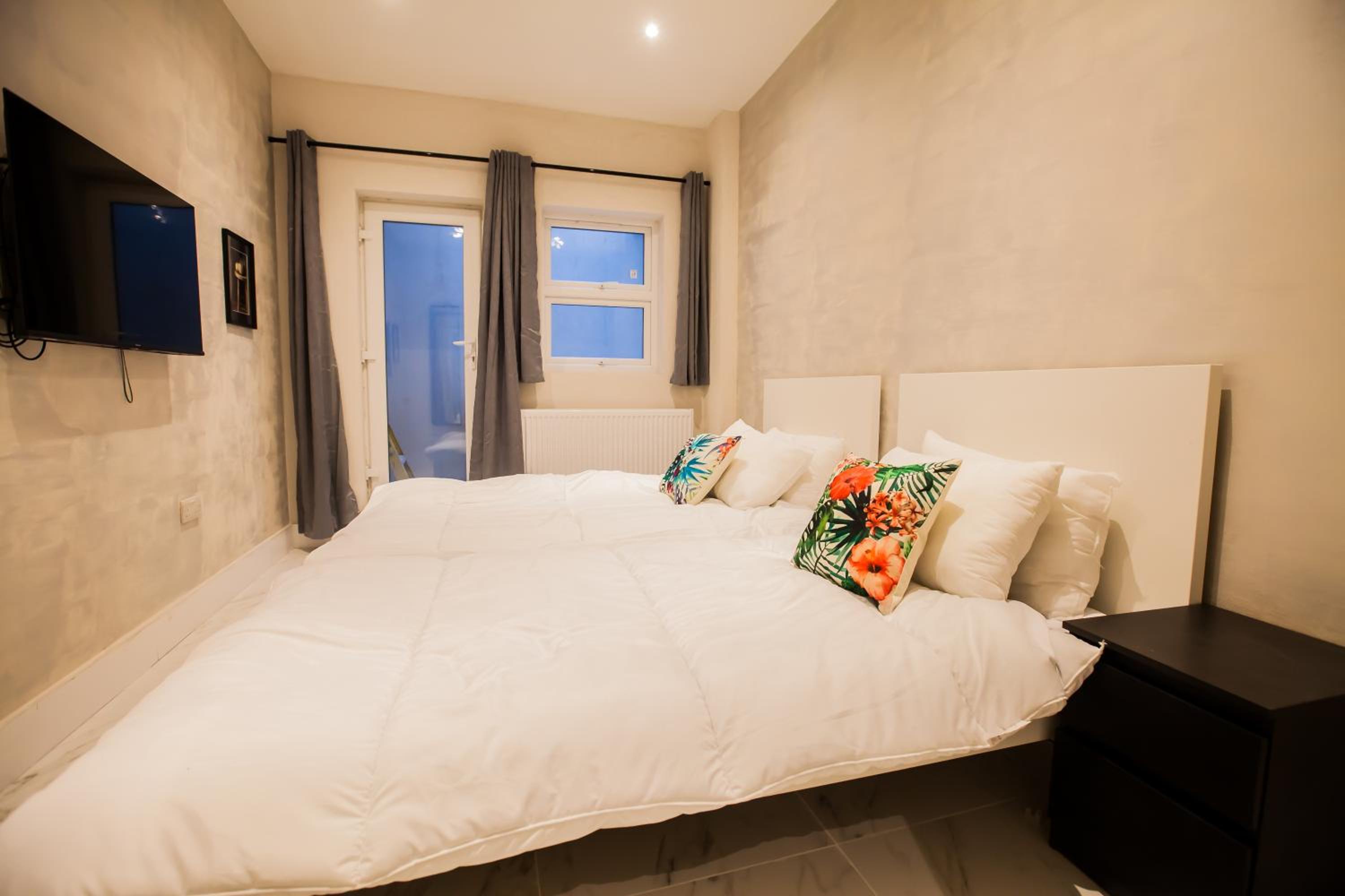 Luxury Fulham 3 bedroom Garden House