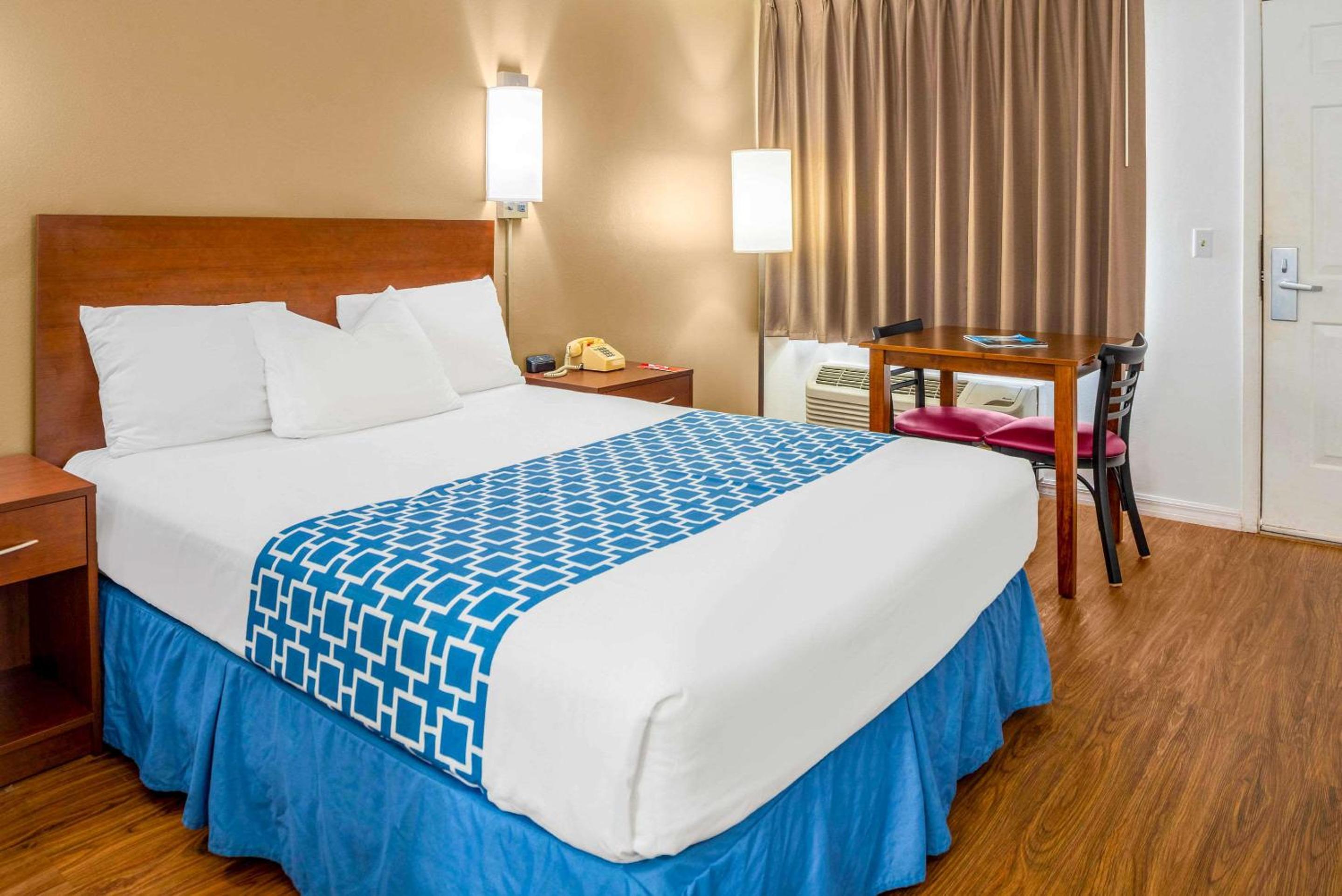 Econo Lodge Crystal River, Photo 42