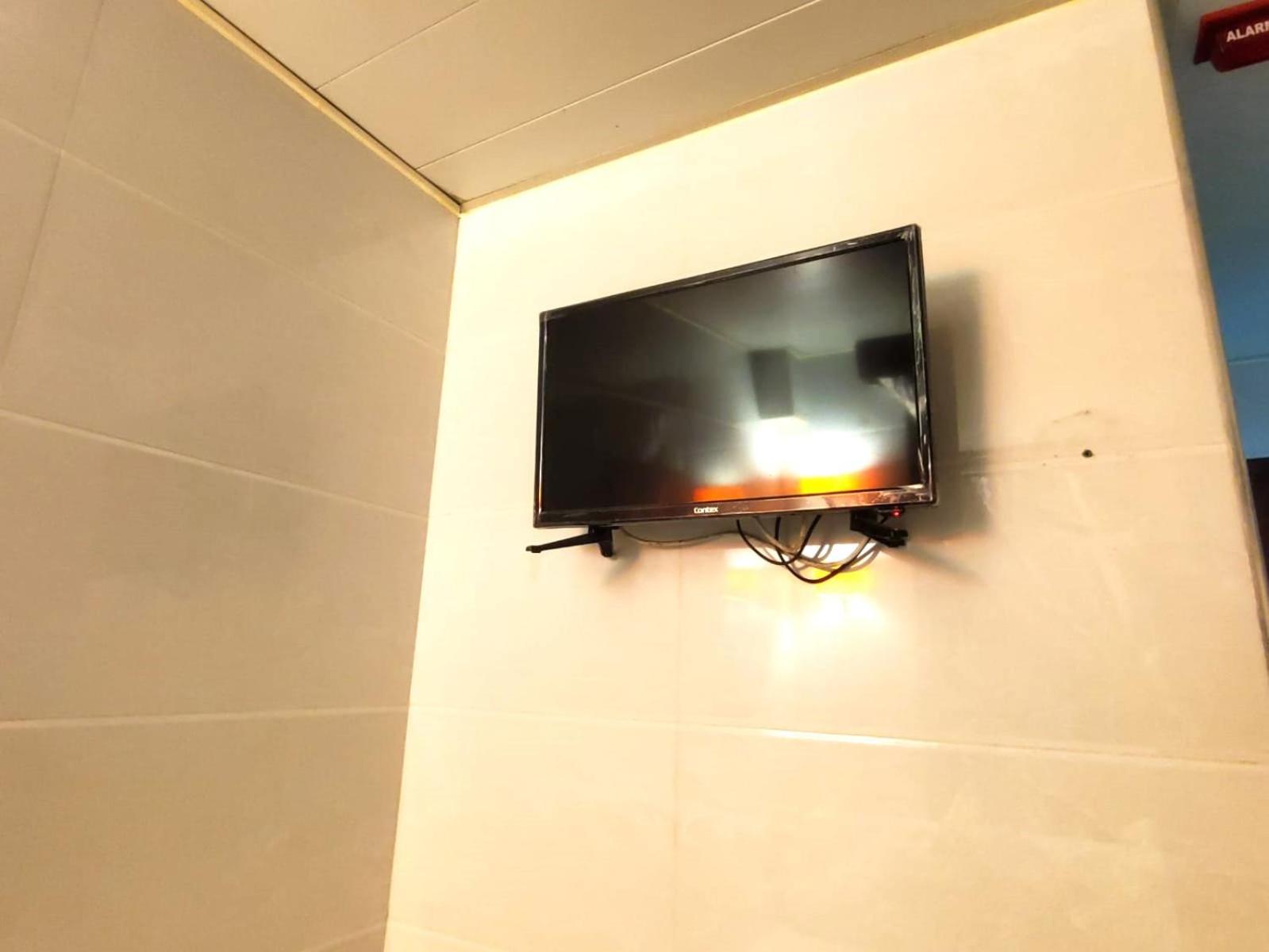 International Metro Guest House