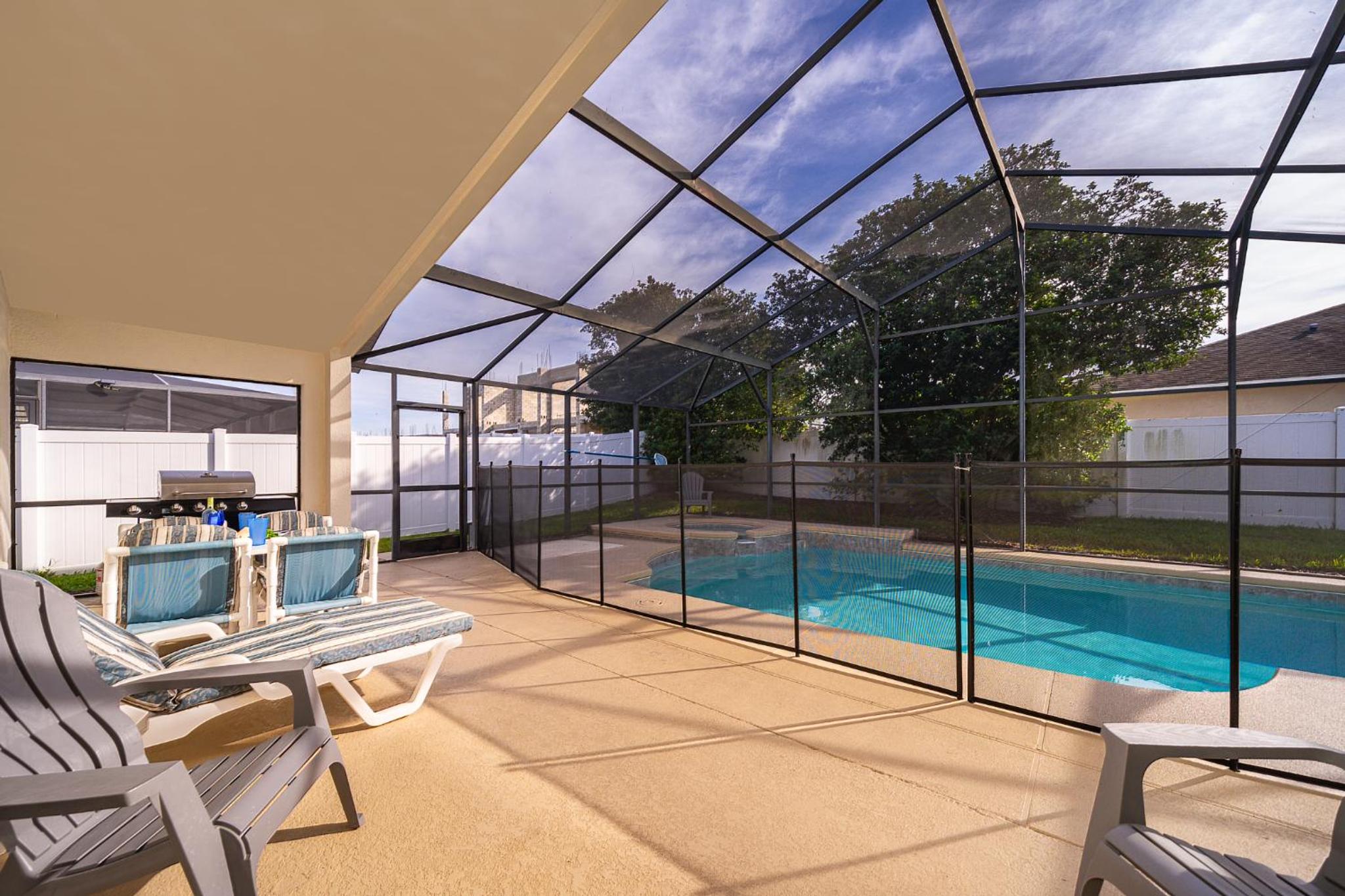 4BR-3BA-Large Private Pool-Free WiFi-Near Disney view 4