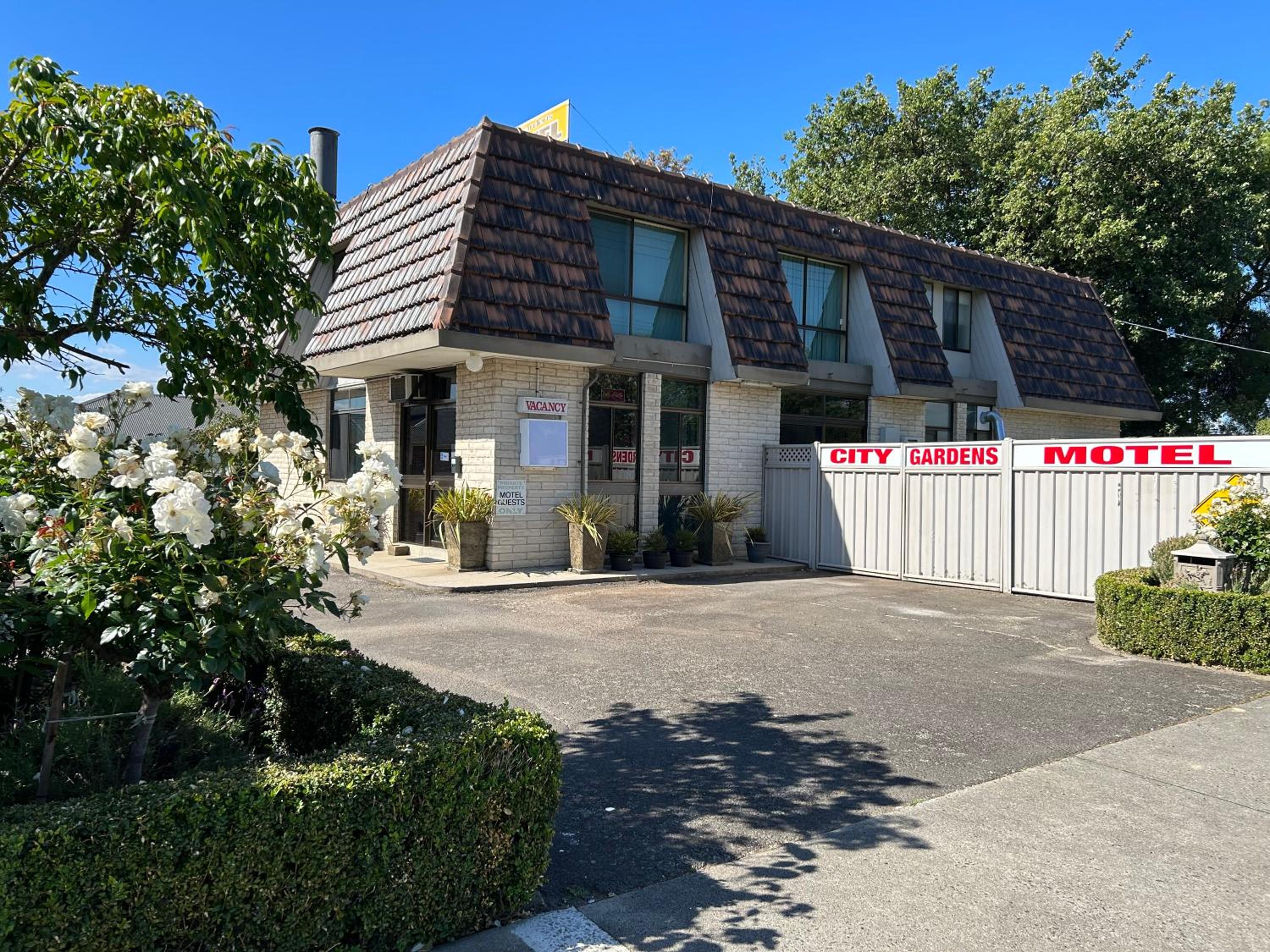 City Gardens Motel