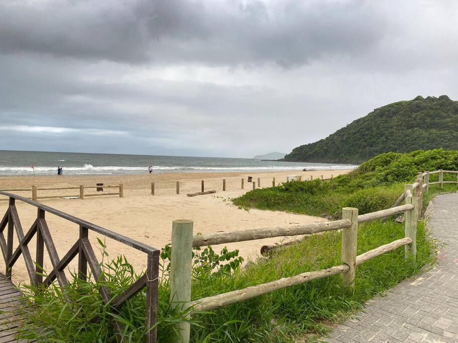 AP Excelente 10 andar Praia Brava Vista ao horizonte