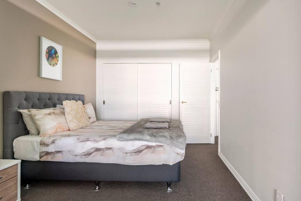 The Wharfside Suite - Auckland CBD Waterfront photo 2