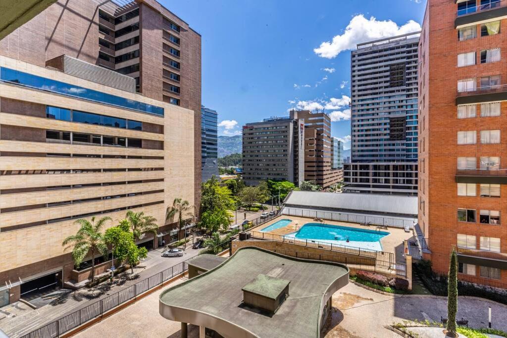 Apartamento familiar con jacuzzi El Poblado