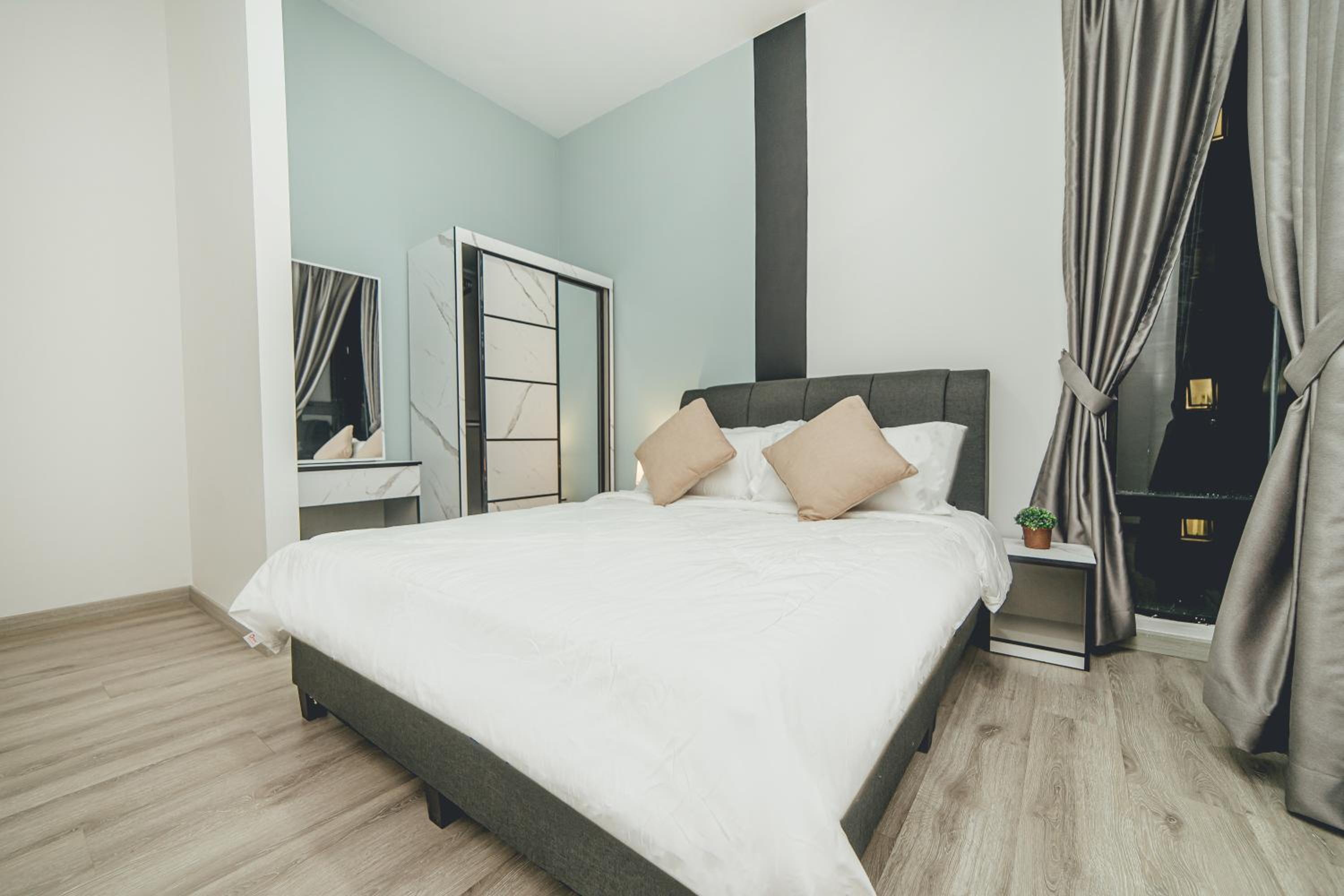 Retreat Blue Ocean 3BR Mosaic Southkey Midvalley by Our Stay
