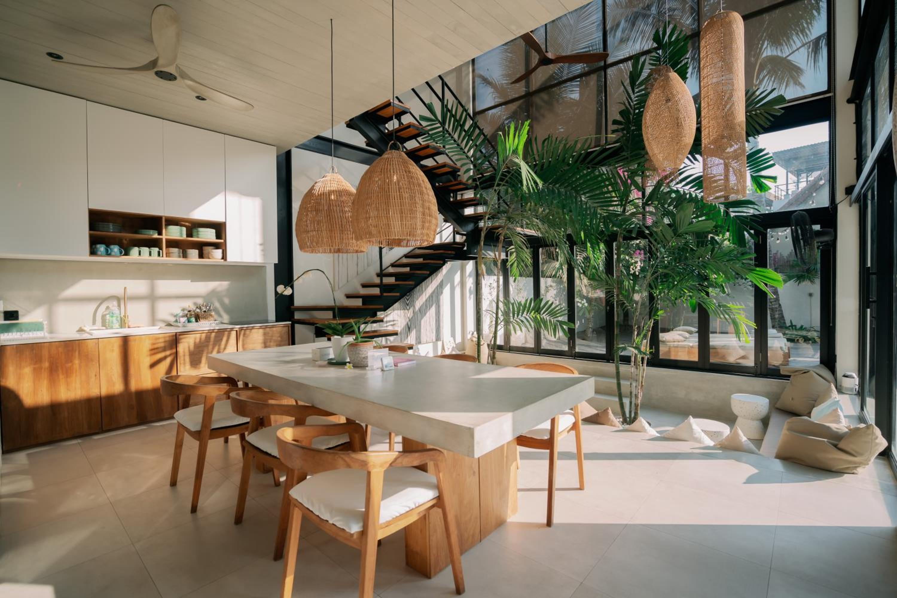 dining