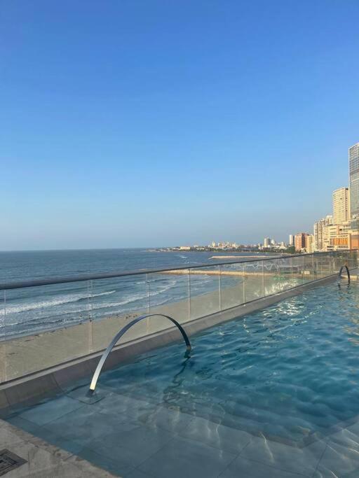 Luxury Beachfront Apartment - Morros City