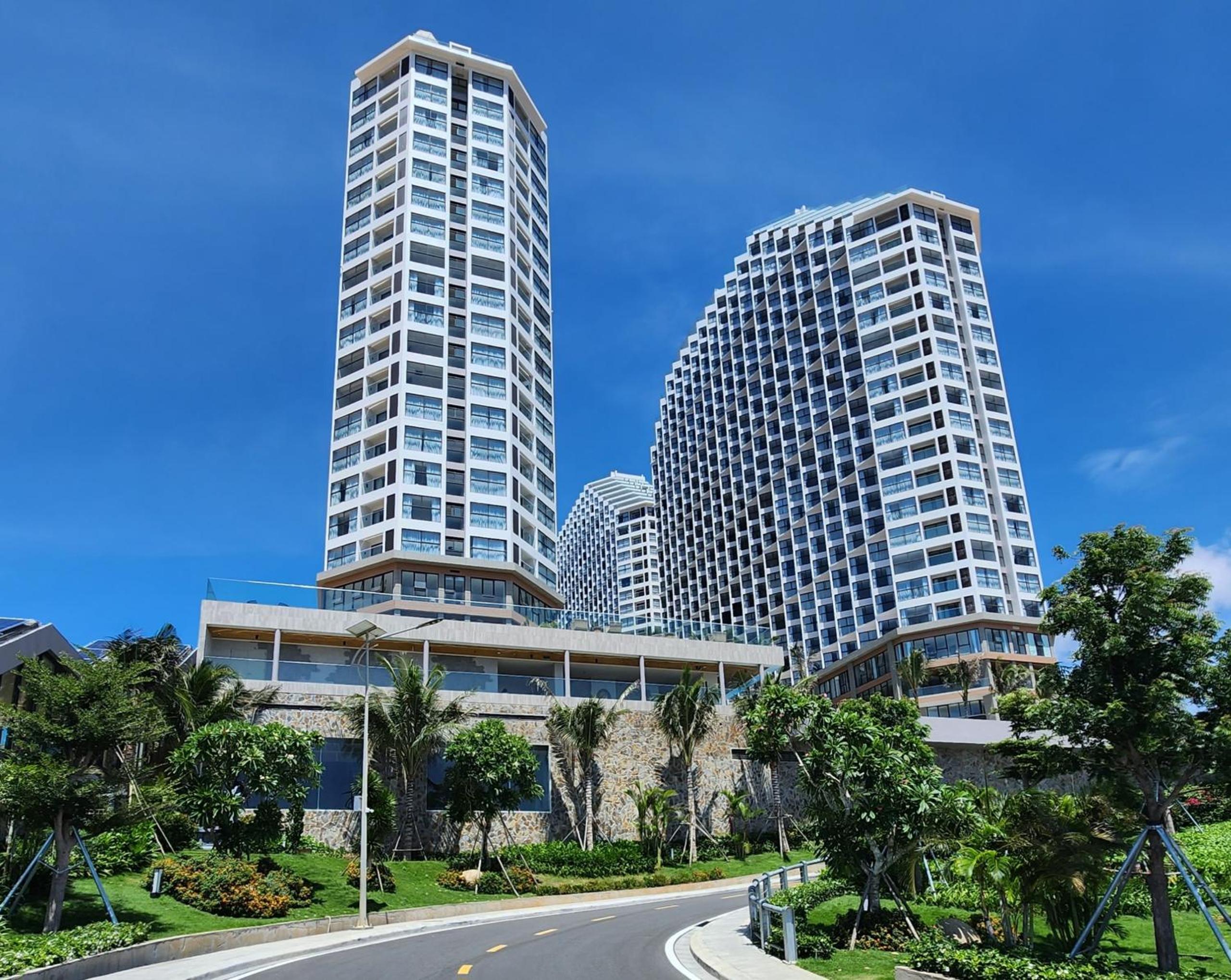 Apec Mandala Sunrise Ocean Resort Mũi Né