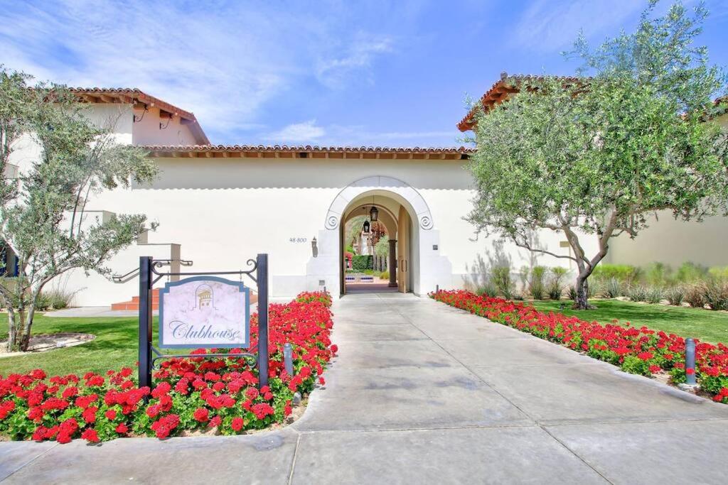 Hotel Legacy Villas 1 Br 1 Story Kitchen Resort Pools Gym