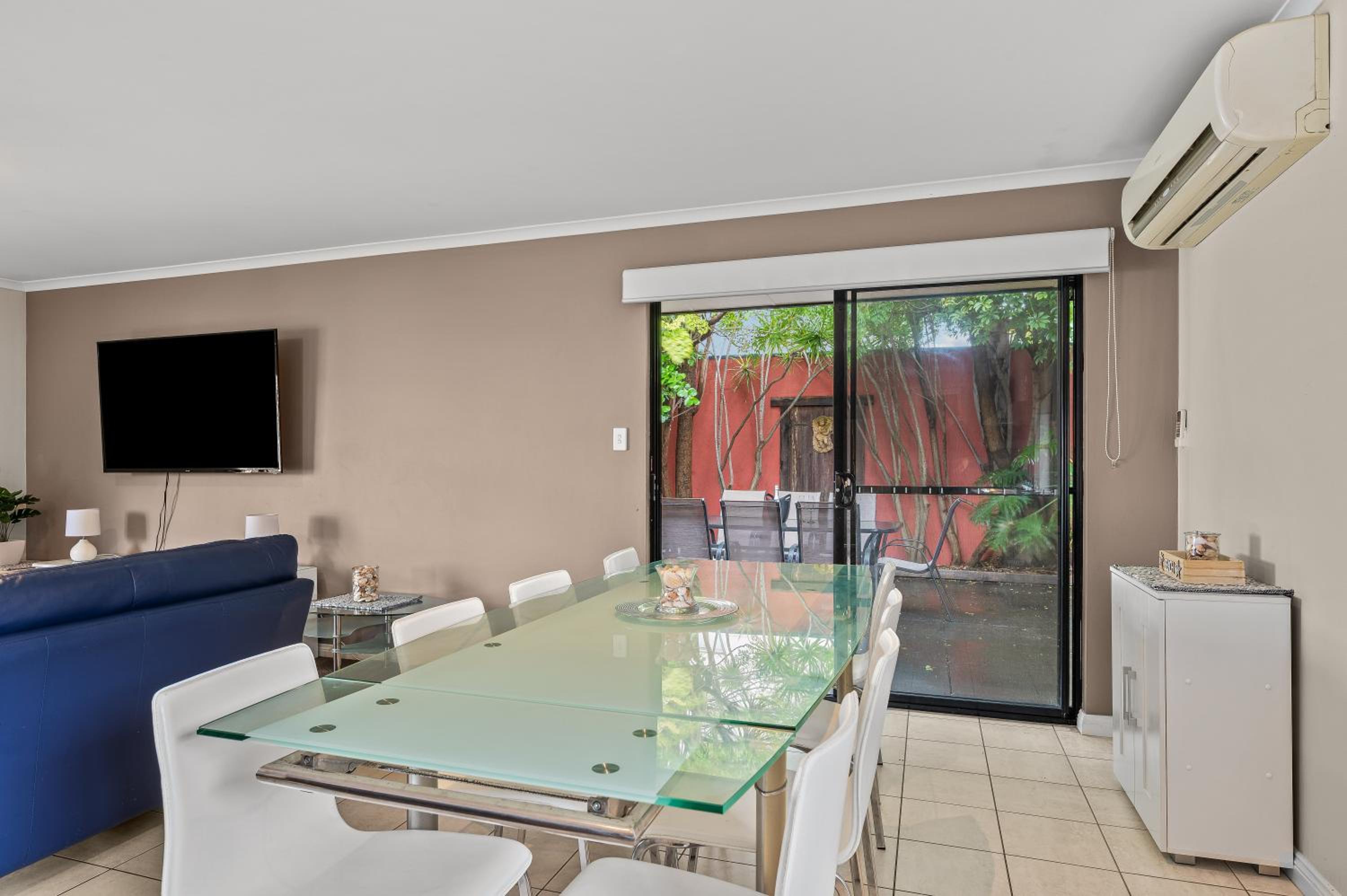 Seacret Oasis - Alding Beach - C21 SouthCoast Holidays
