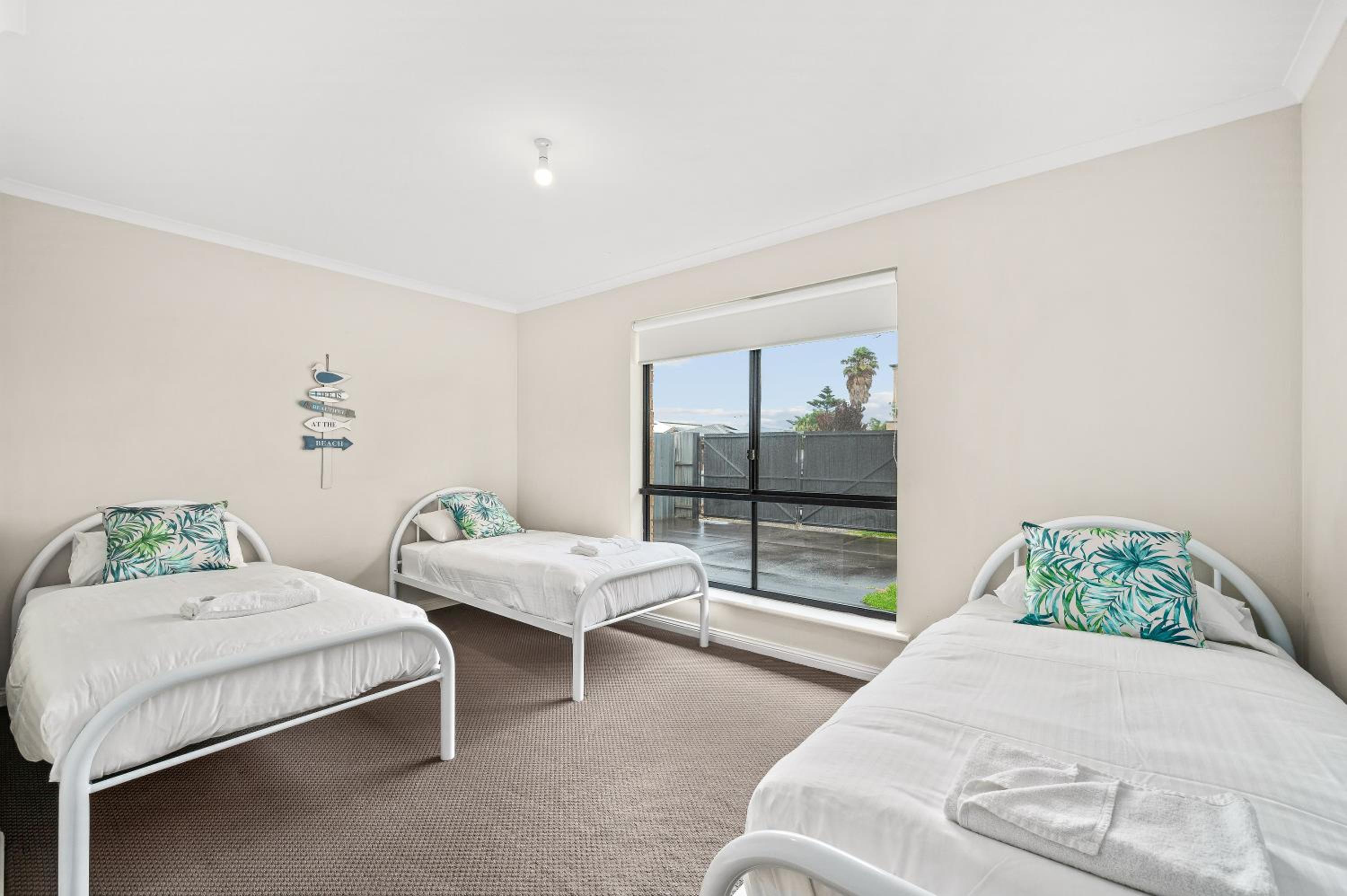 Seacret Oasis - Alding Beach - C21 SouthCoast Holidays