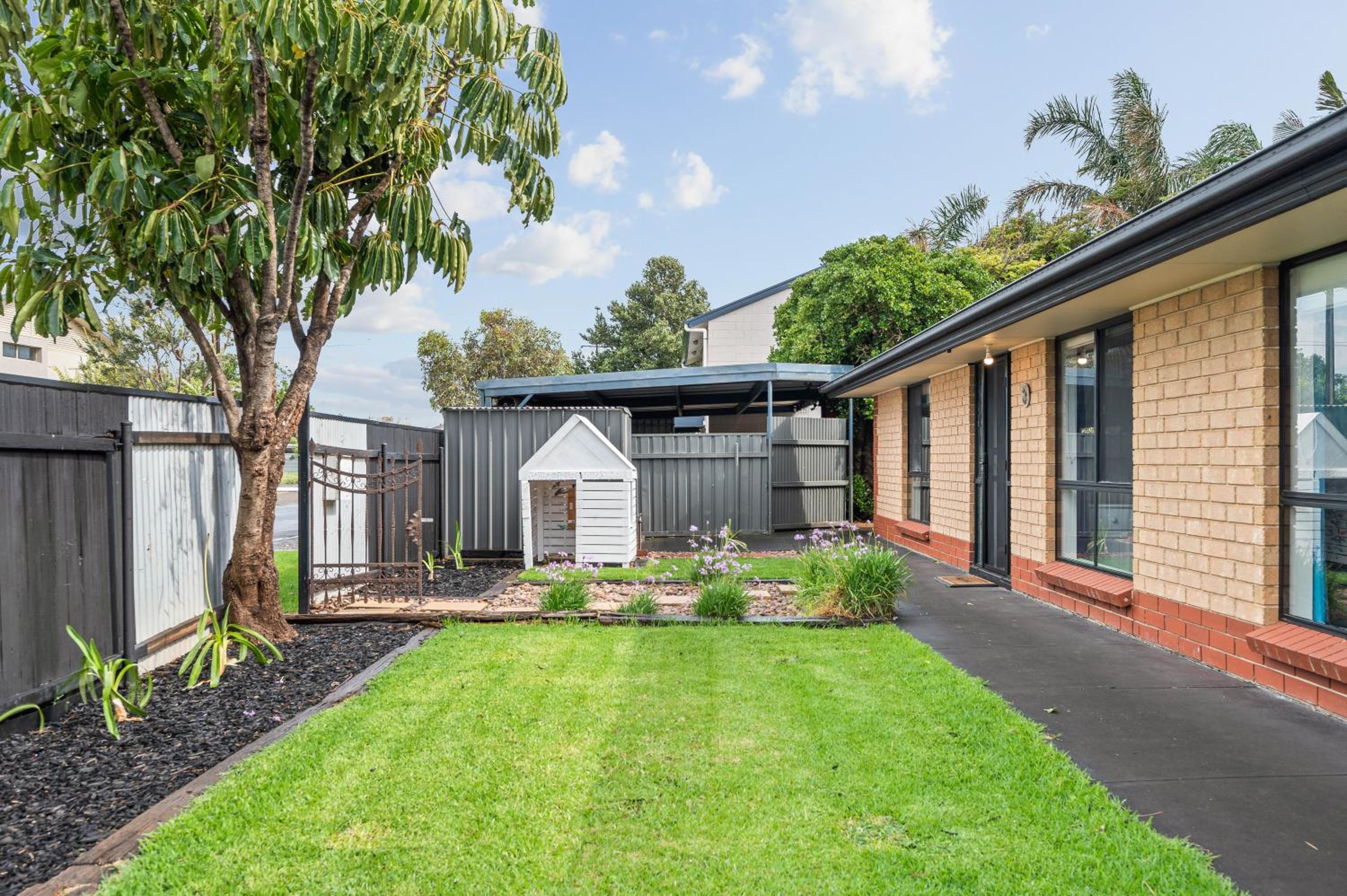 Seacret Oasis - Alding Beach - C21 SouthCoast Holidays
