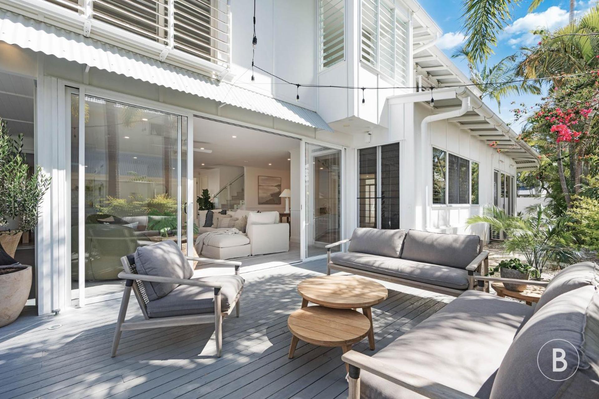 Lucy - Noosa - Noosaville
