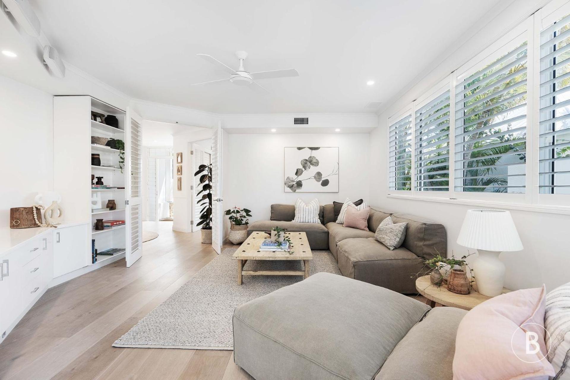 Lucy - Noosa - Noosaville