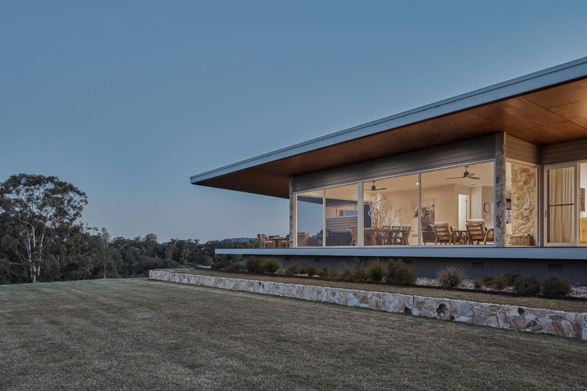 Betty - Black Mountain House