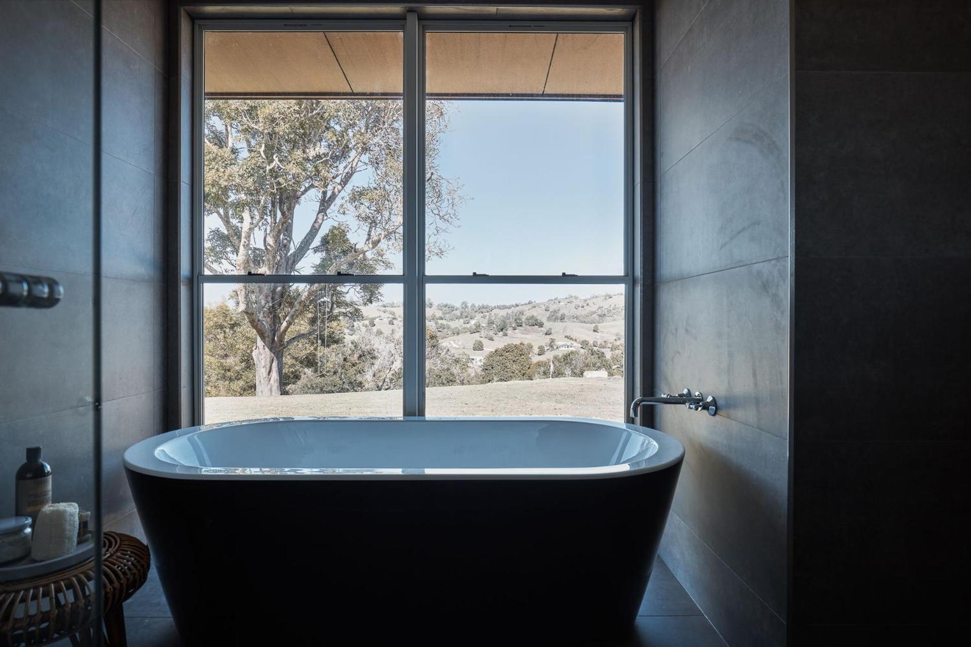 Betty - Black Mountain House