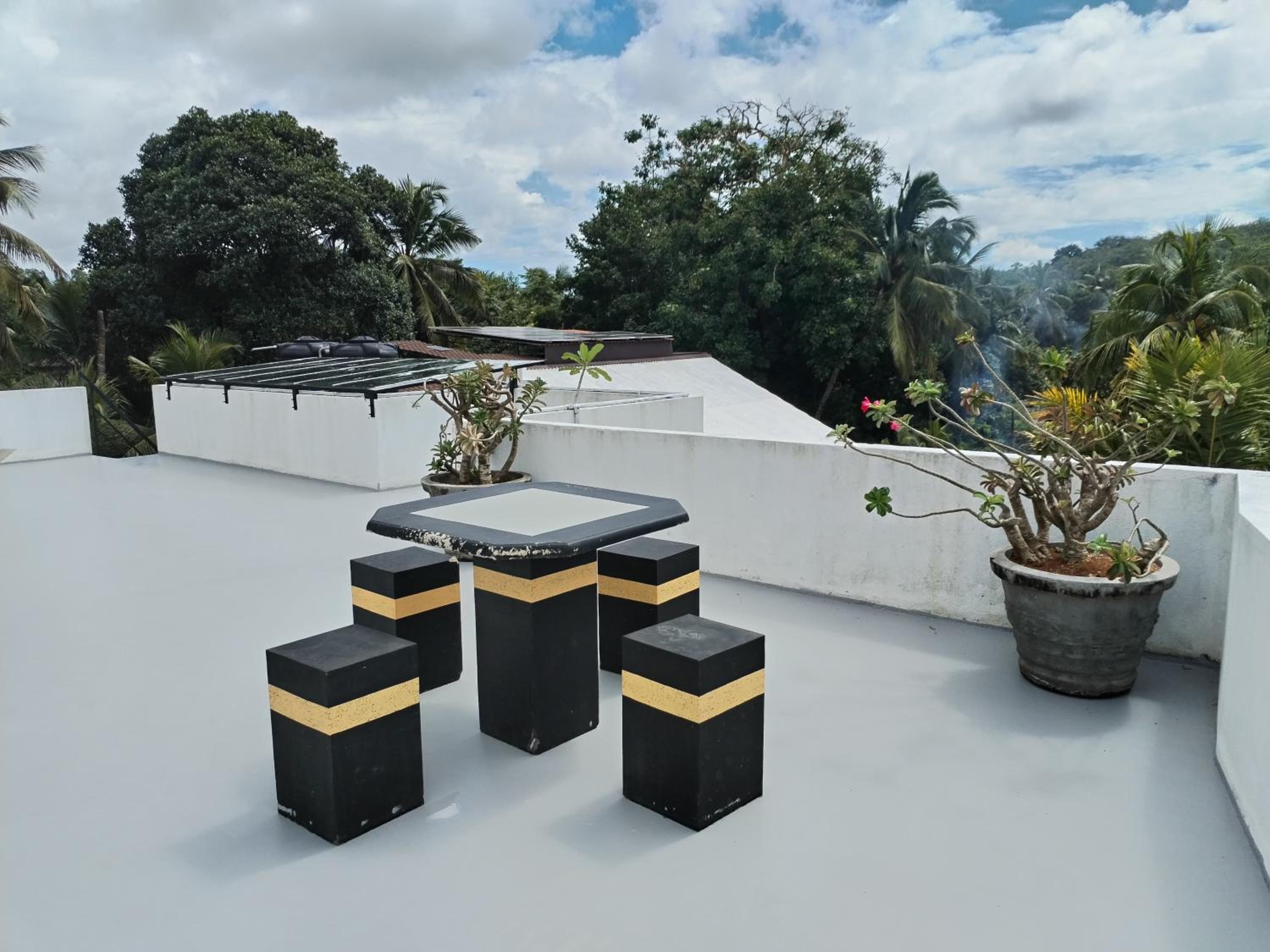V80 Apartment view 3